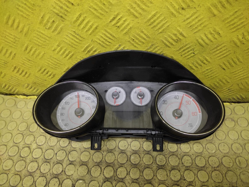 FIAT BRAVO II 1.9 CDTI dials 51774250