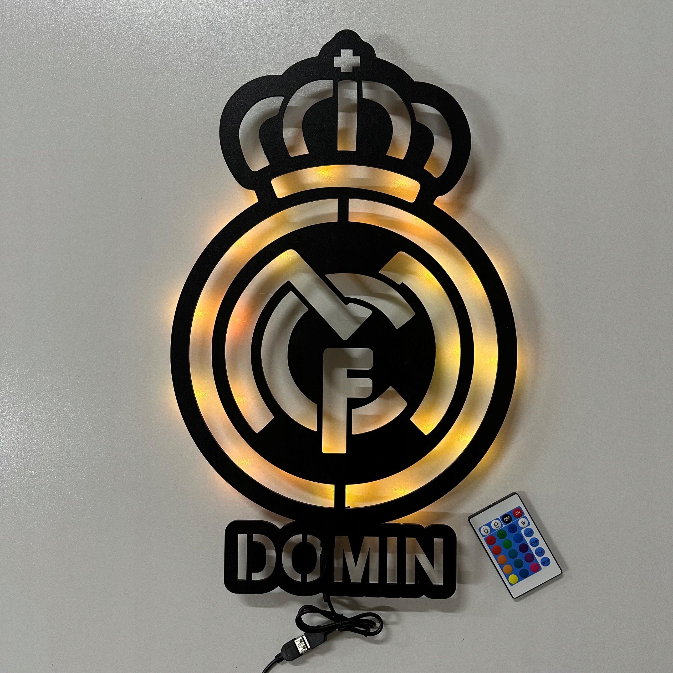 Lampka Nocna Led Herb Realu Madryt Obraz 3D Piłka Nożna Dla Dziecka