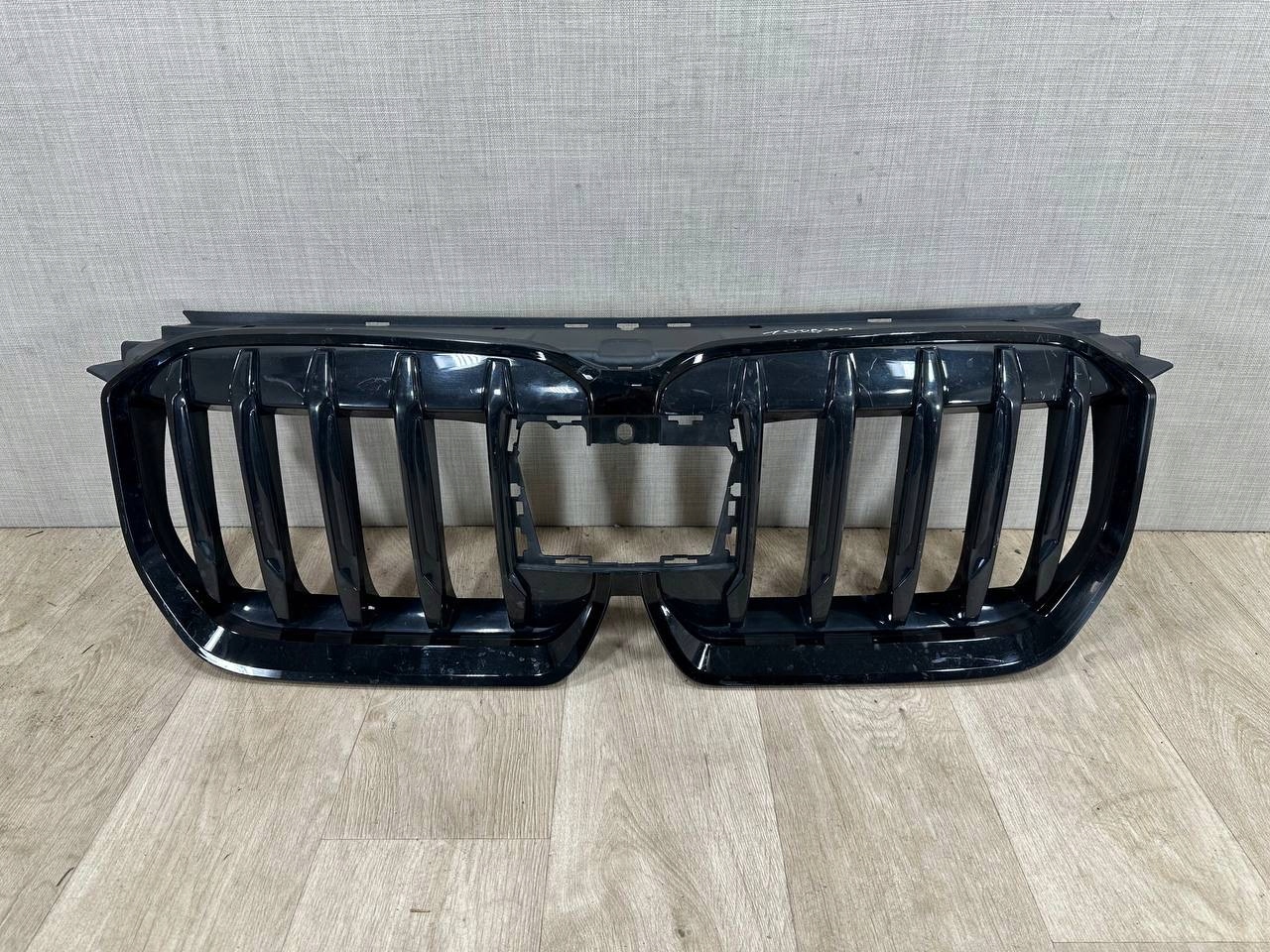 BMW X1 U11 2022-> maska maska ledvinky předek 5A0BB85