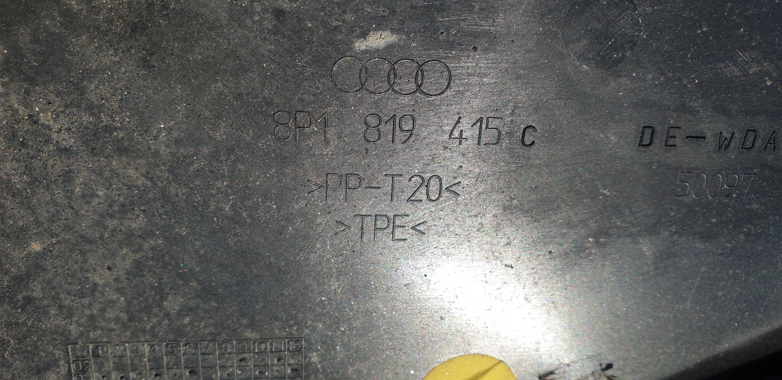 torpedo AUDI A3 8P 2003- 8P1819415C