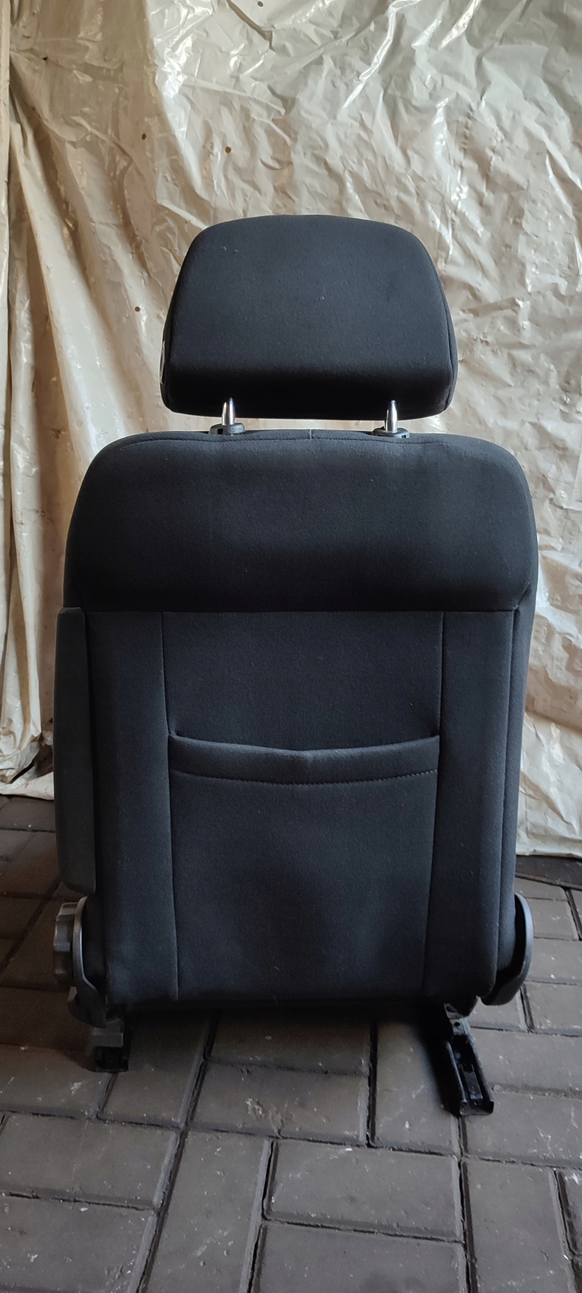 seat front left driver´s Opel Zafira B