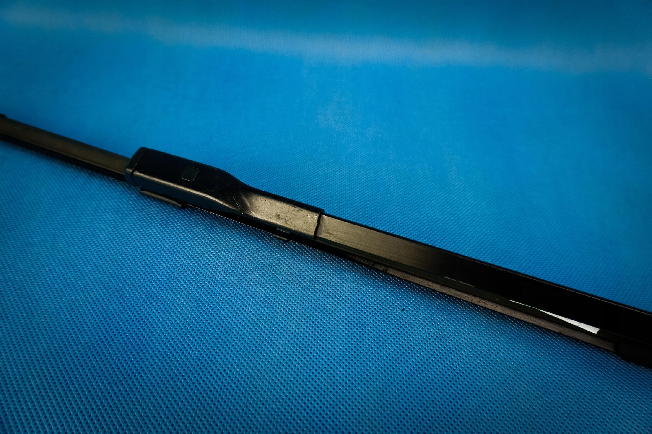 wiper arm pioro Audi A4 S4 A5 8W 8W1955408