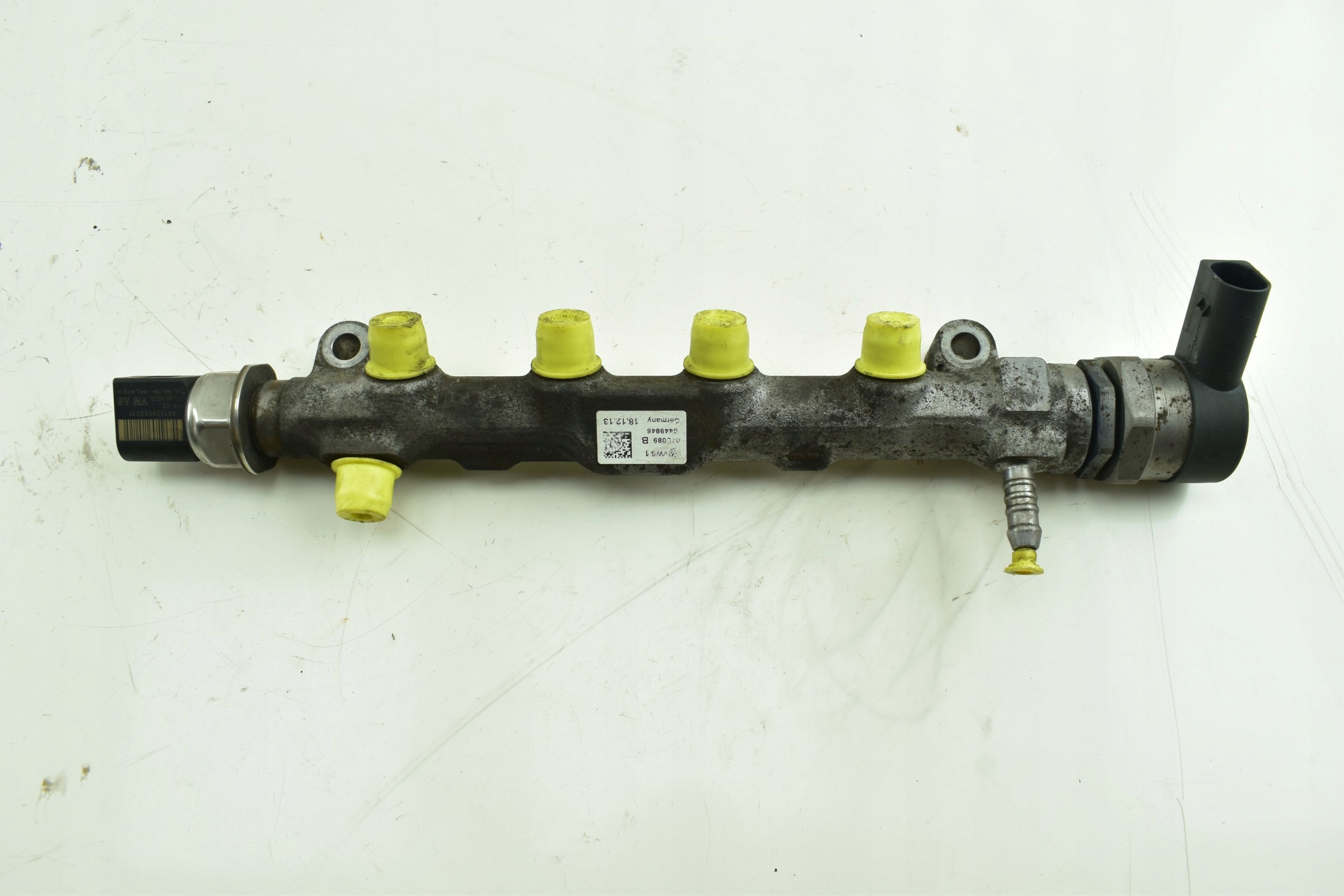 injection ramp sensor VW GOLF VII SKODA OCTAVIA III 1.6 2.0 TDI 04L089B