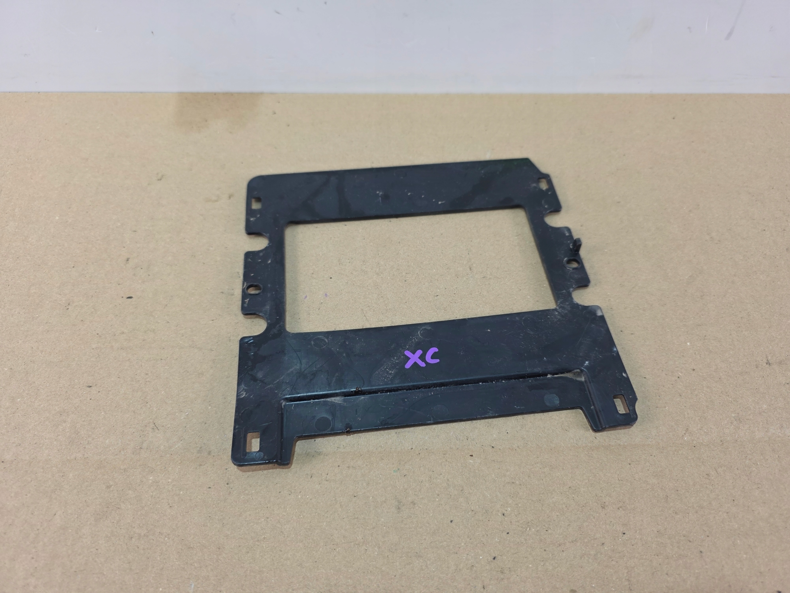 bracket holder VOLVO XC90 II LIFT 31657529