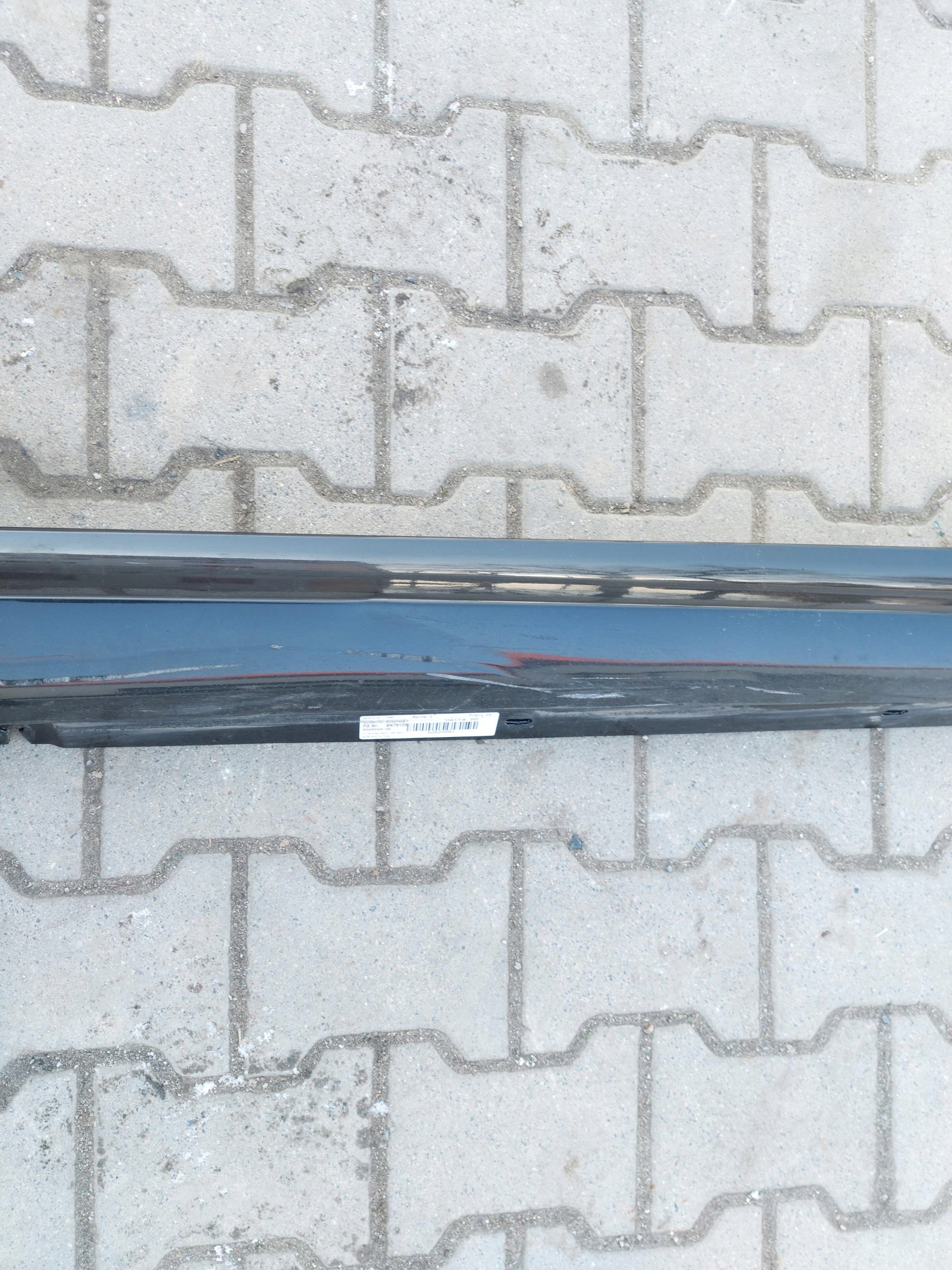 BMW G30 530E moulding threshold right 8069048