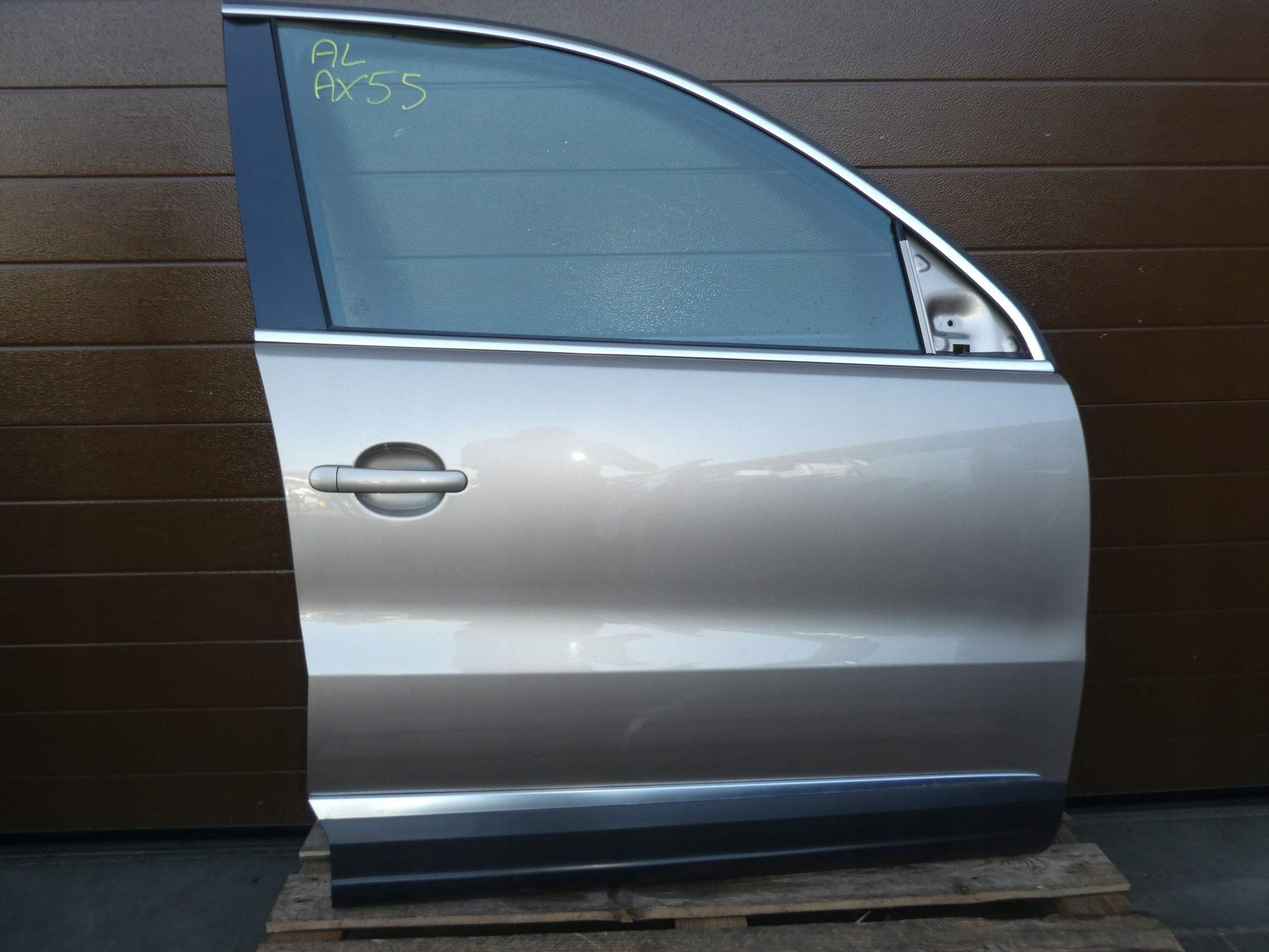 door right front VW TIGUAN complete 4MOTION