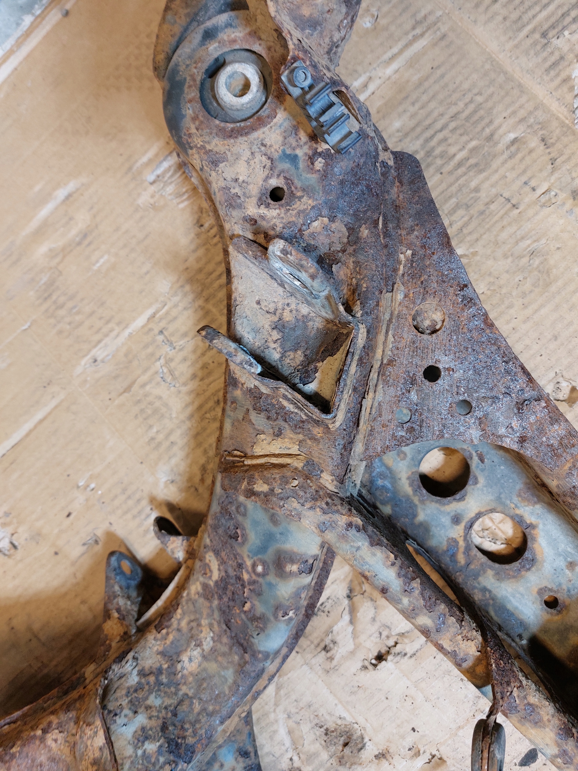 axle beam axle beam rear. MERCEDES W210