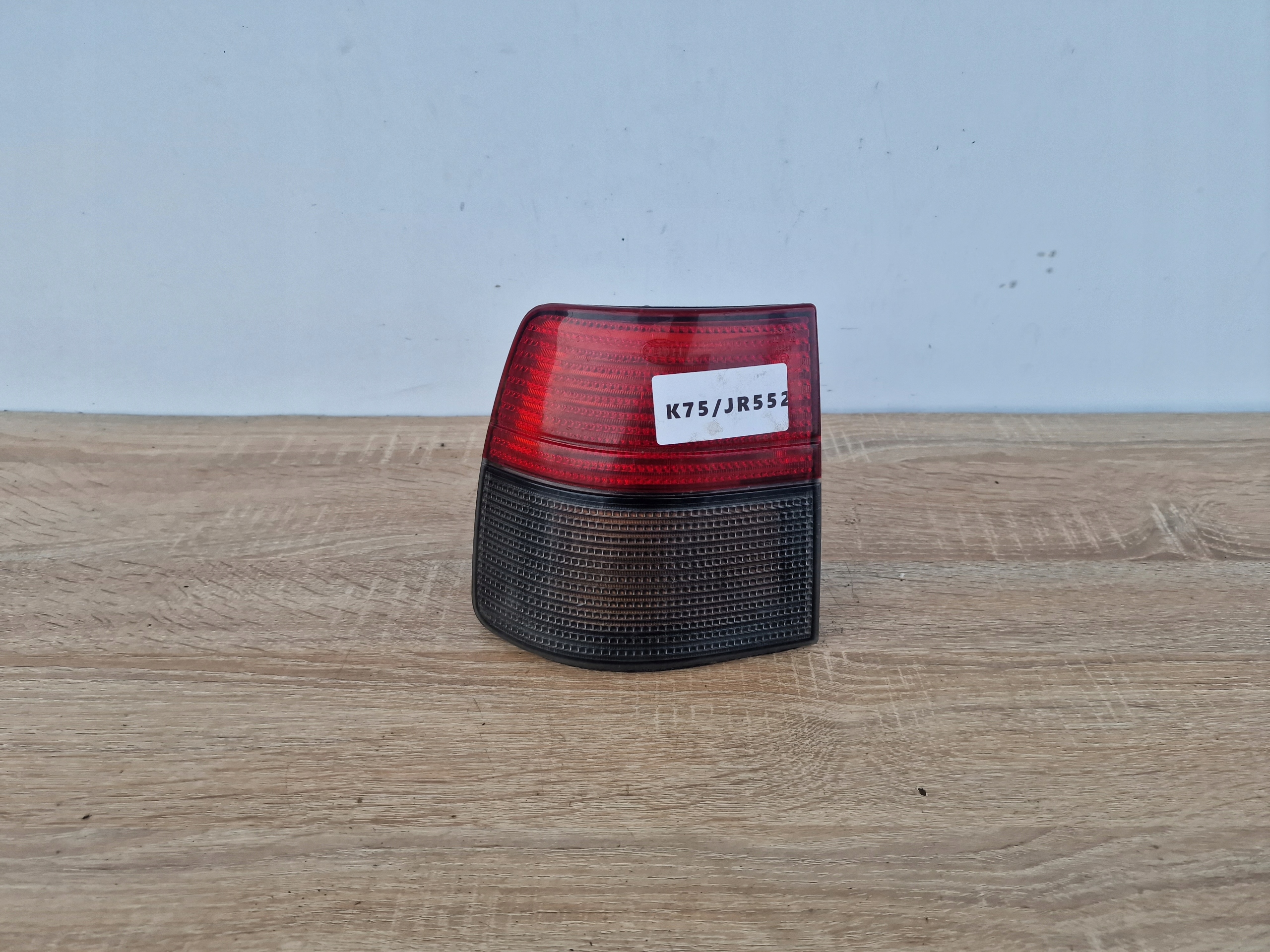 SEAT TOLEDO 1 and left light rear part NAROZNA 1L0945111B K75/JR552