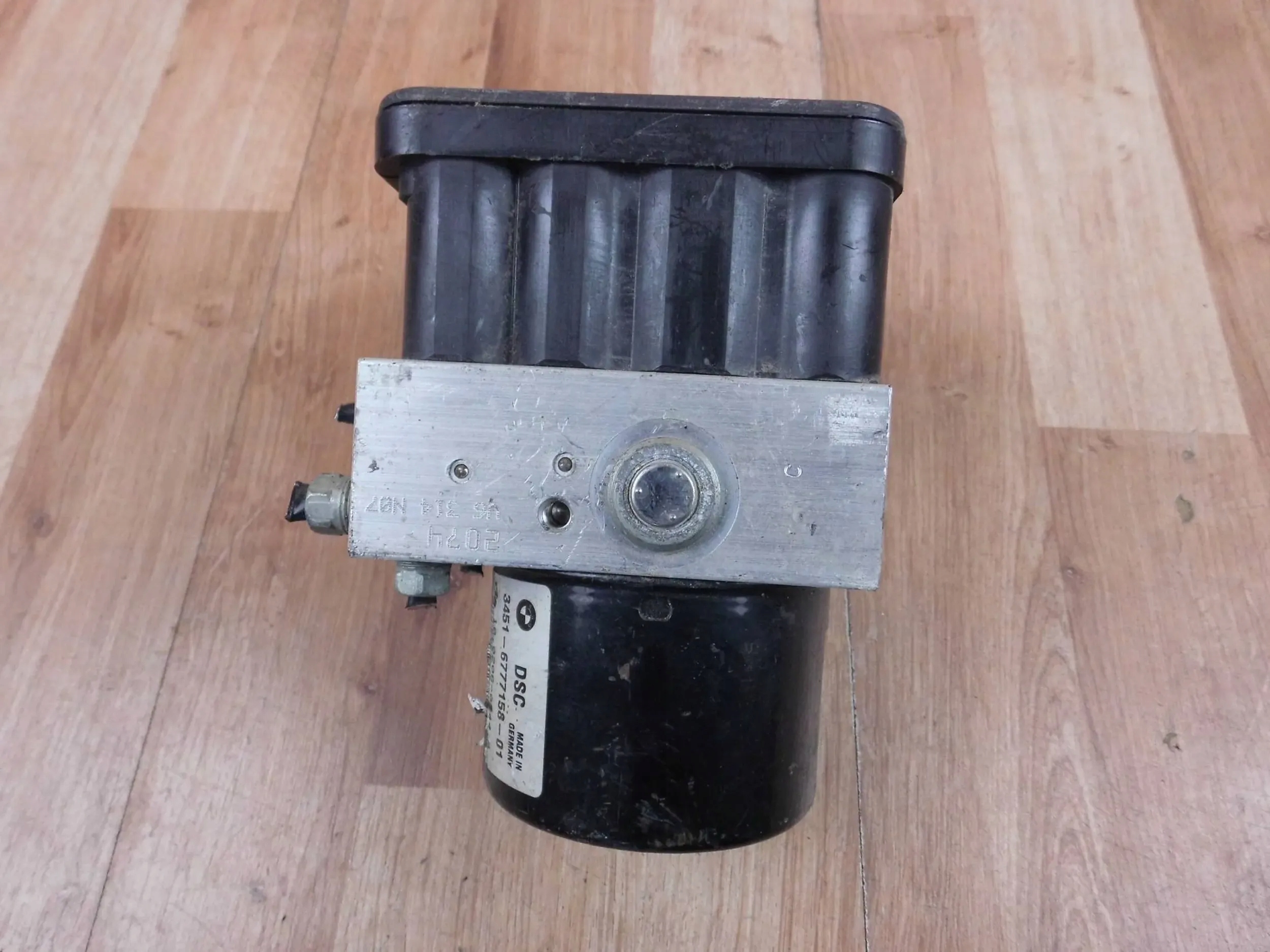 BMW 3 E90 E91 1 E87 Pompe ABS DSC 6777158