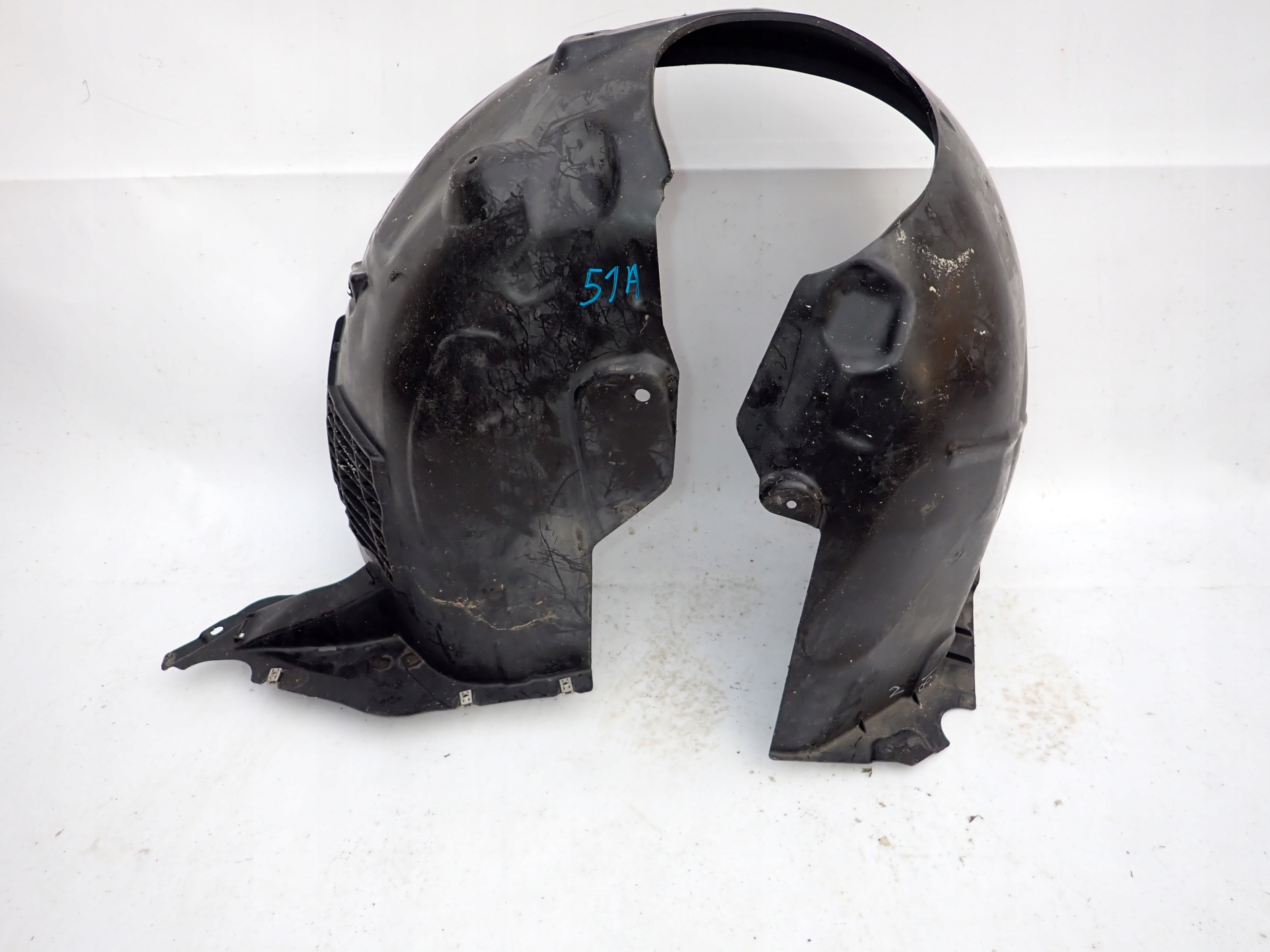 AUDI A3 IV 4 8Y 20- mudguard front front right
