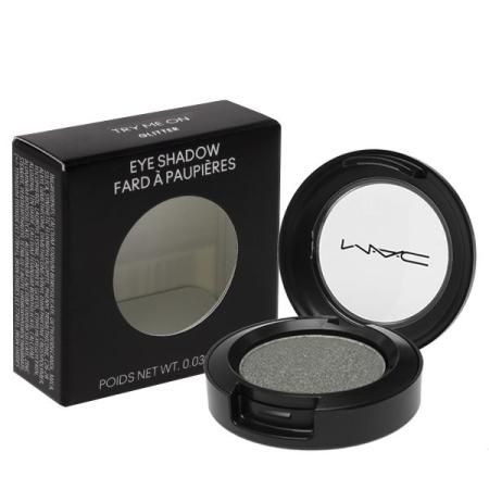 Mac Glitterové oční stíny Single Compact Try Me On