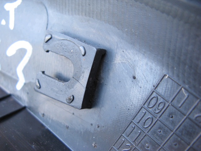 cap for fender left rear part SUZUKI SX4