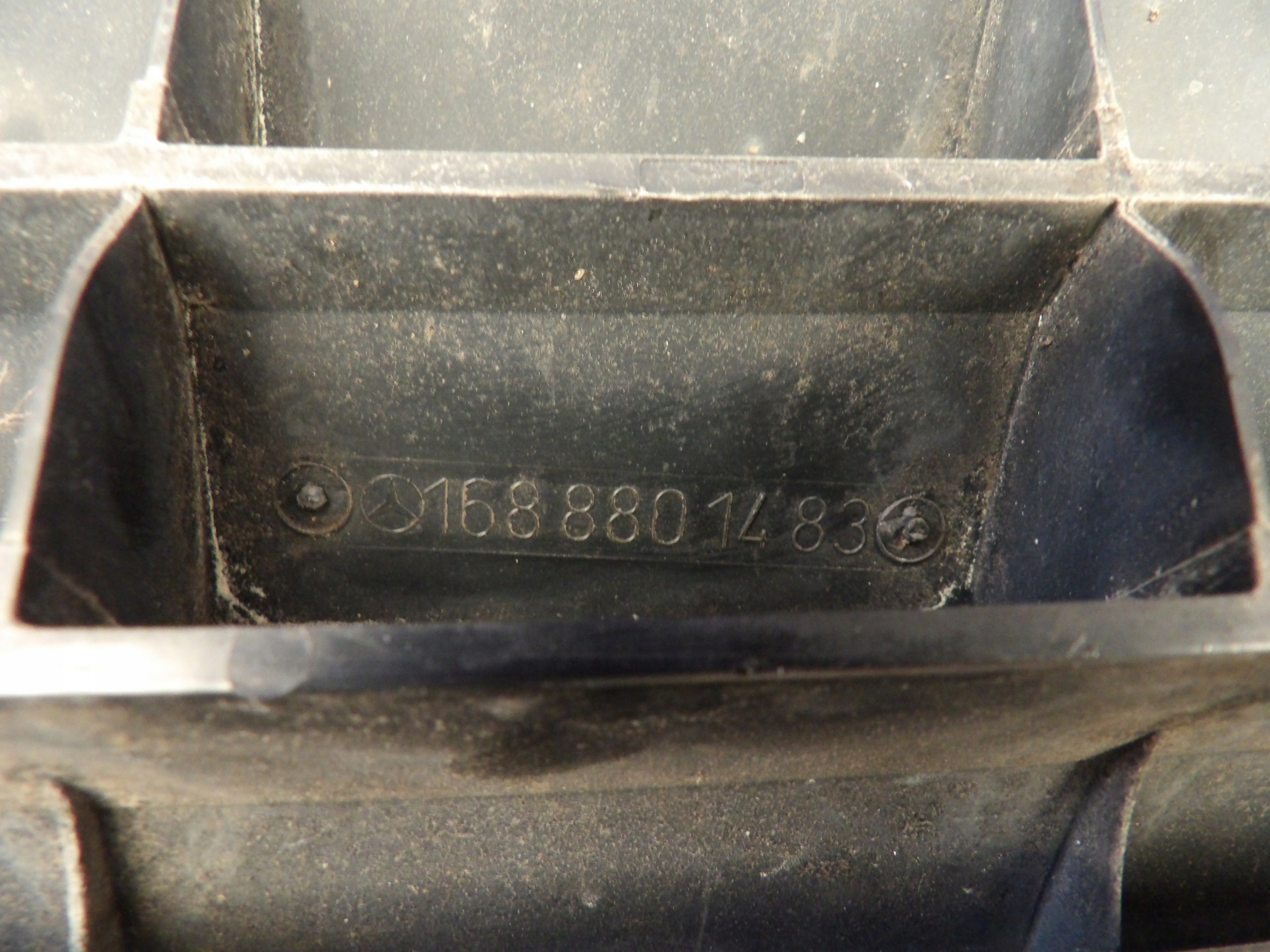 Mercedes A 140 Grill 933