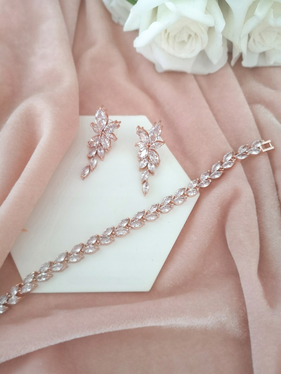 Kolczyki Amore Rose Gold Cechy nie zawiera niklu