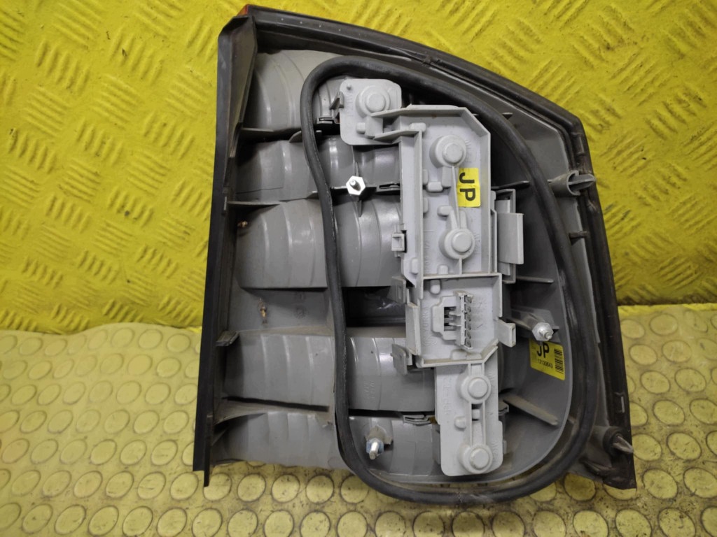 OPEL VECTRA C licht links heck 13130643