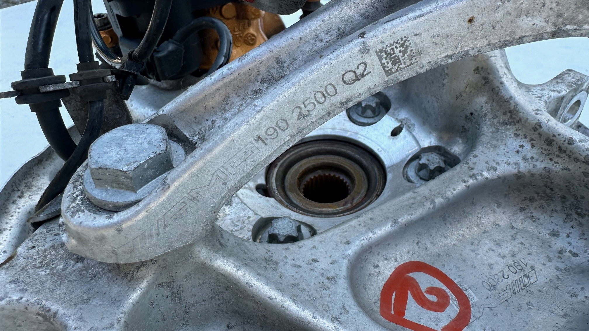 MERCEDES AMG GT C s r 190 поворотный кулак, цапфа задний правый A1903505201