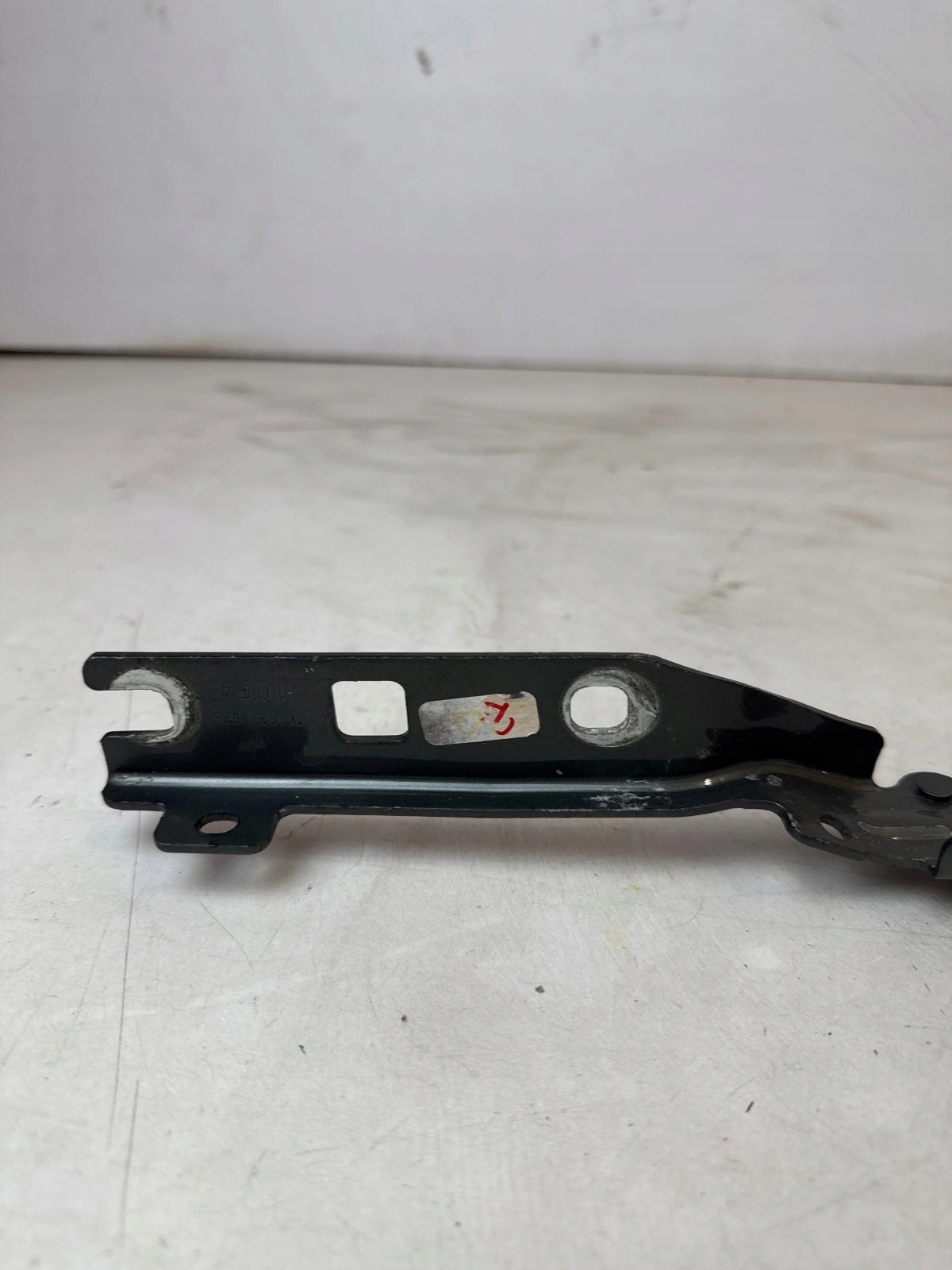hinge bonnets front front right Volkswagen Golf V