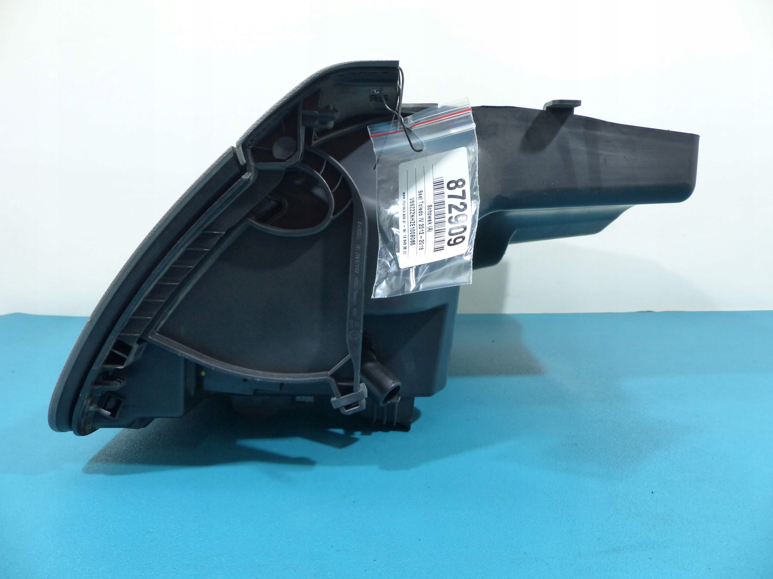 бардачок пассажира seat Toledo IV 12-18 европа