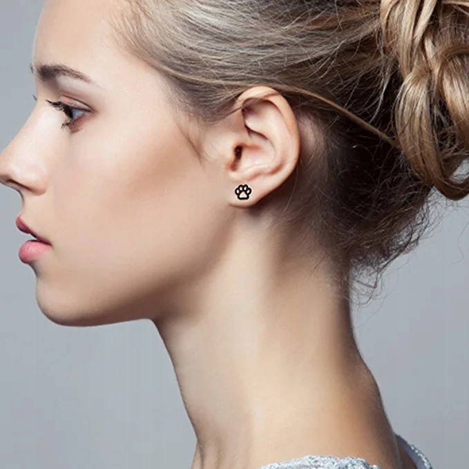 KOLCZYKI CZARNE STAL CHIRURGICZNA ŁAPKI CATS 03 Płeć kobieta