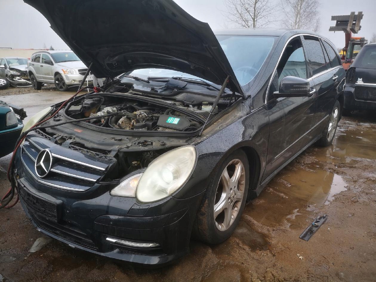 mercedes-benz шланг гур руля 2009 3.0л