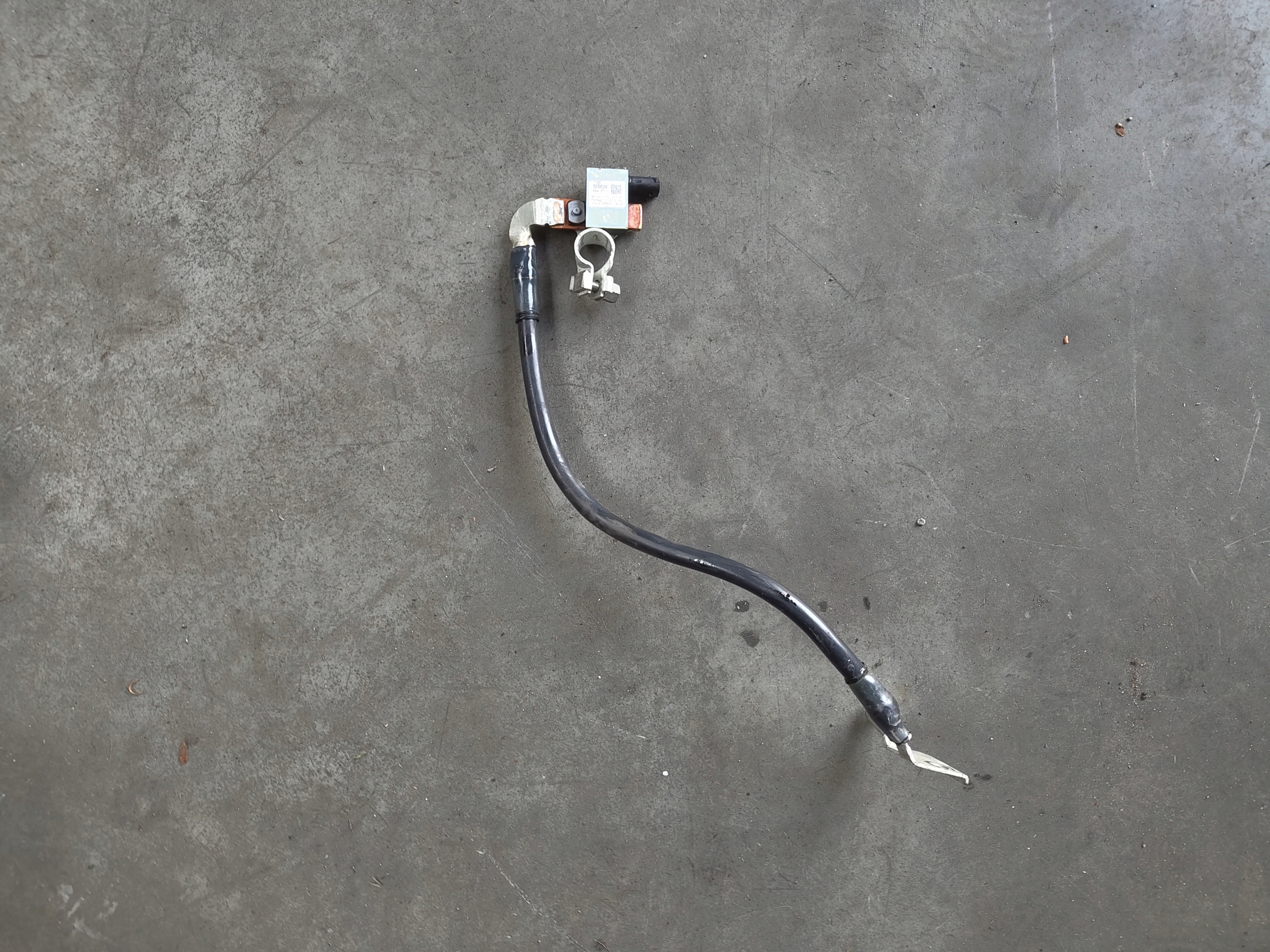 MINI F56 Borne cable pôle négatif IBS 6821205