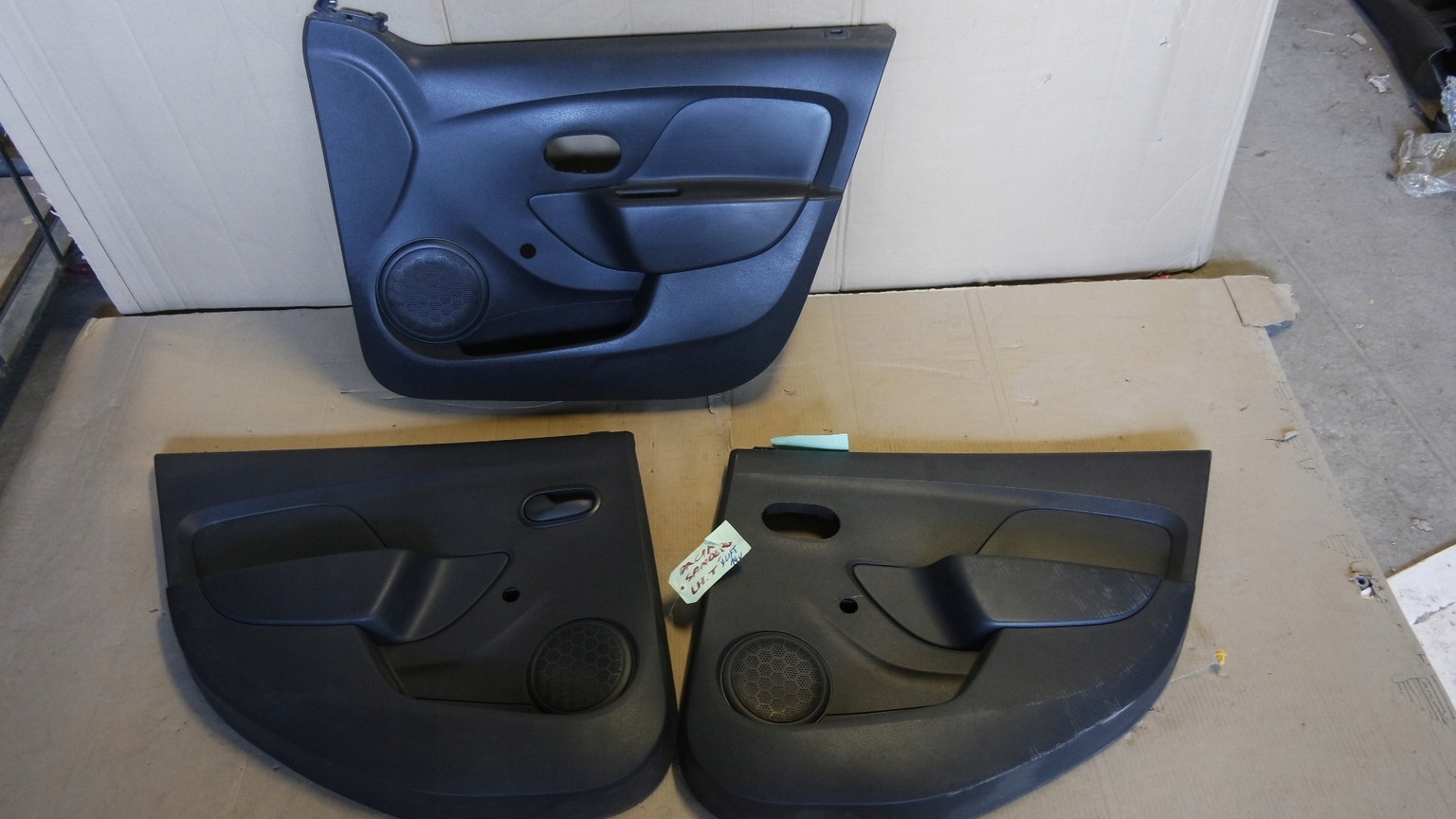 TAPICERKA DRZWI BOCZEK DACIA SANDERO II LIFT