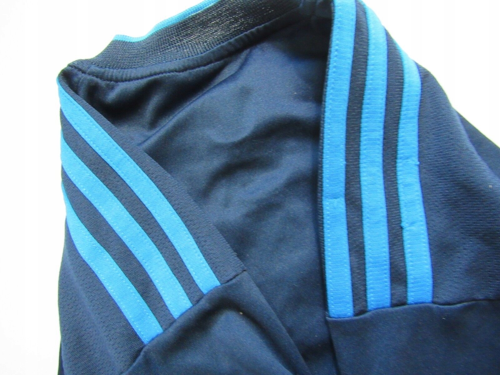 REAL MADRID MADRYT Adidas dla dziecka 7-8lat 128cm Materiał dominujący poliester