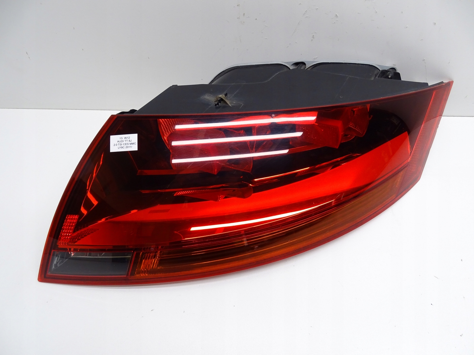 LAMPA PRAWY TYŁ PRAWA TYLNA 8J0945096C AUDI TT 8J