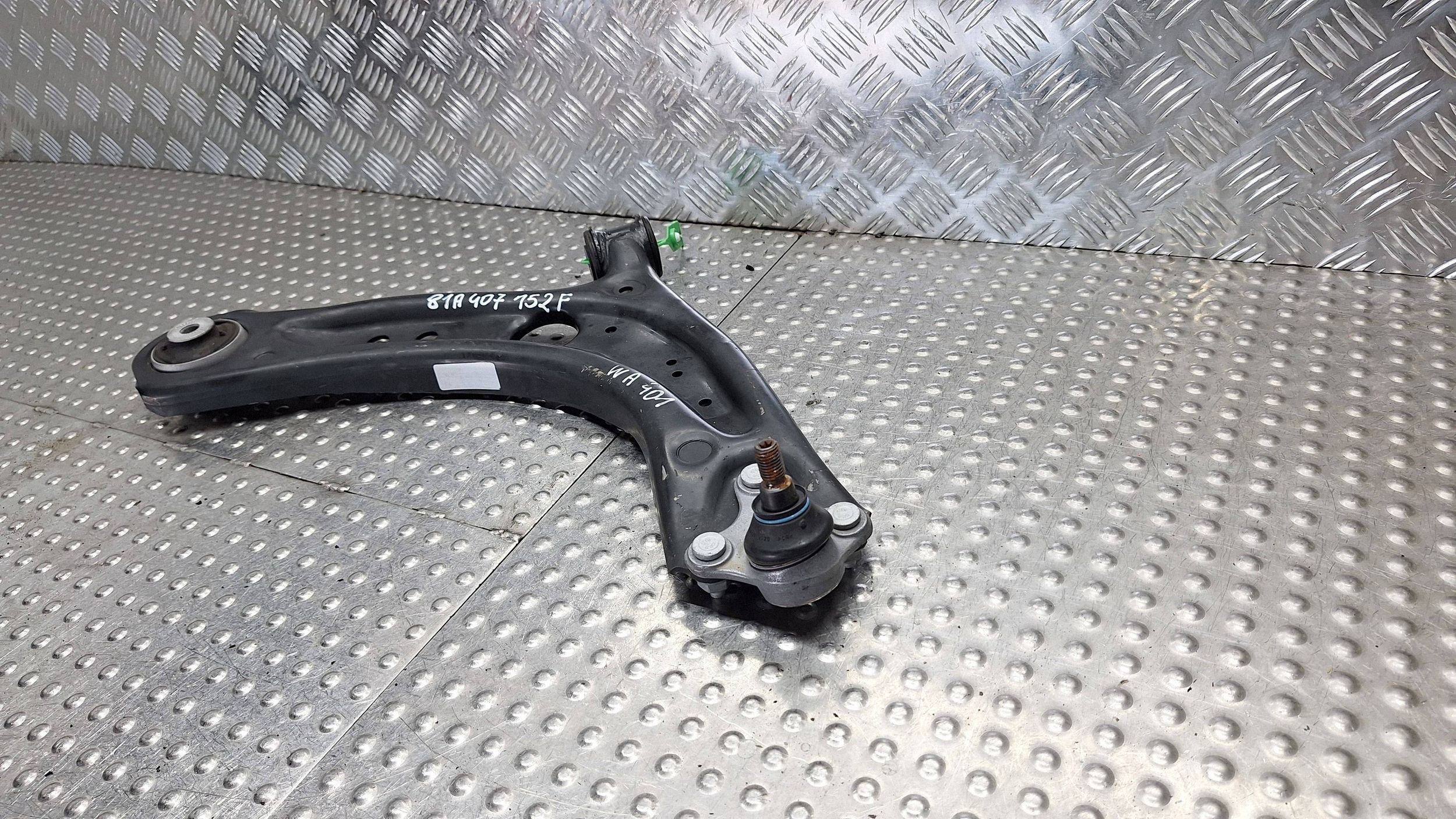 arm right front 81A407152F AUDI Q2 81A A3 8Y T-ROC