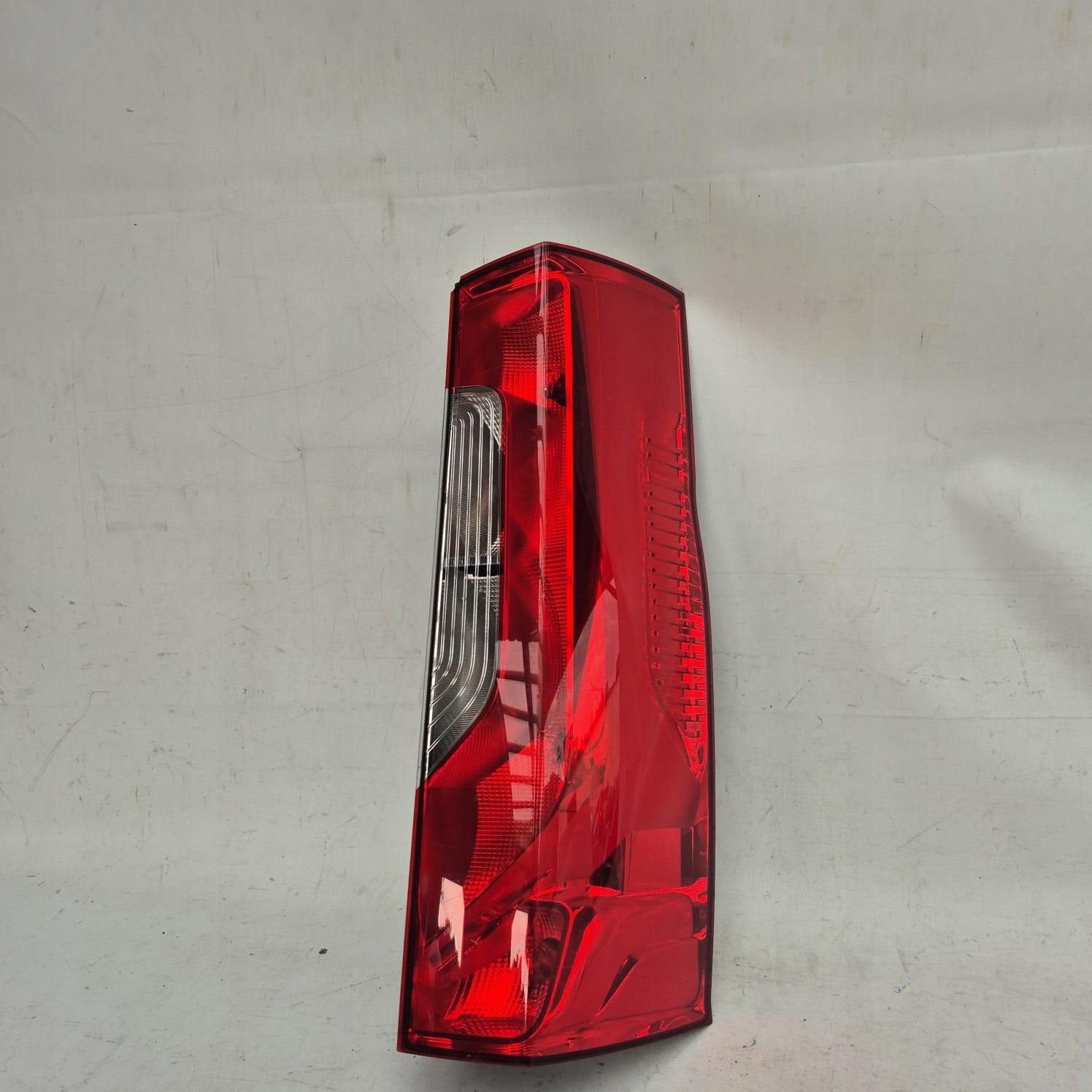 MERCEDES SPRINTER W910 light right rear part rear
