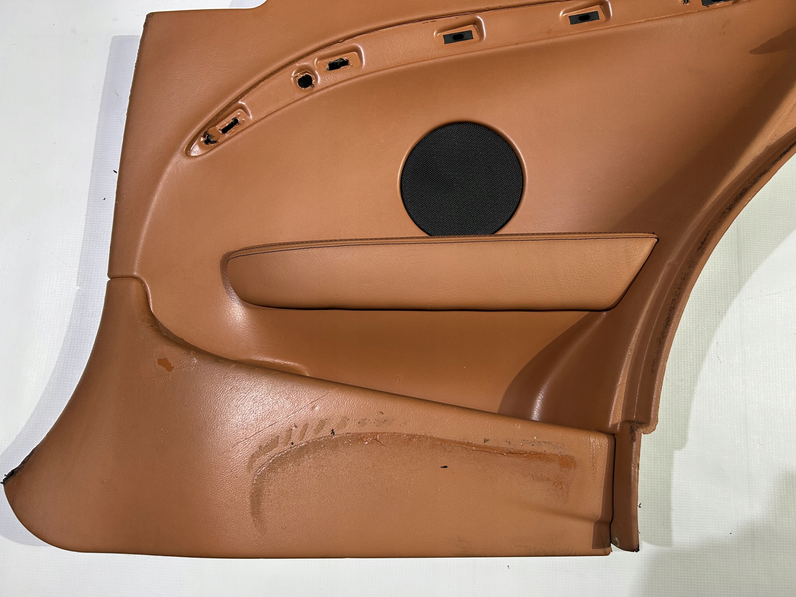 upholstery side tynych right Maserati GranTurismo 2008r