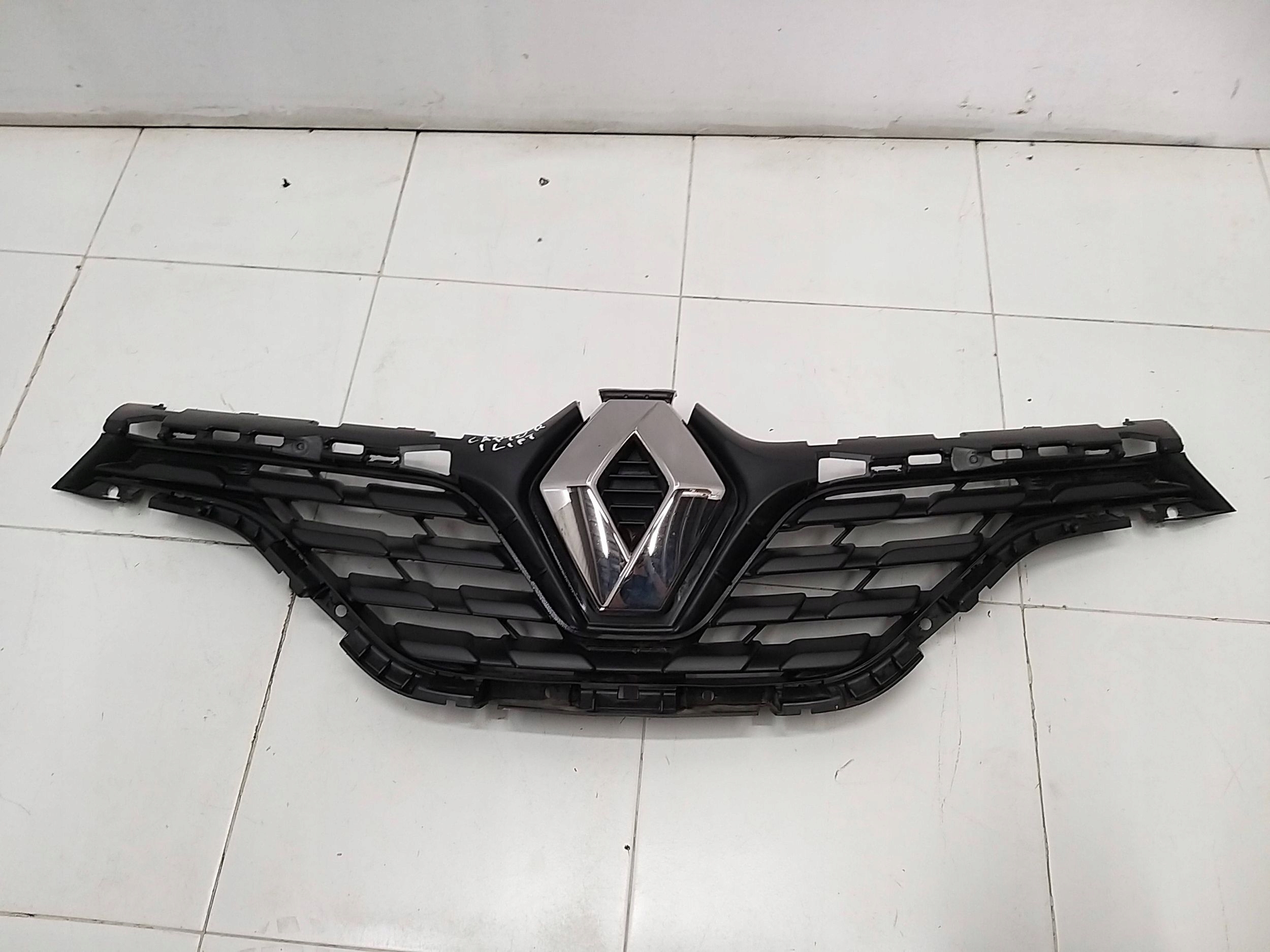 RENAULT CAPTUR e 1 LIFT 17-19 GRIGLIA 623109707R