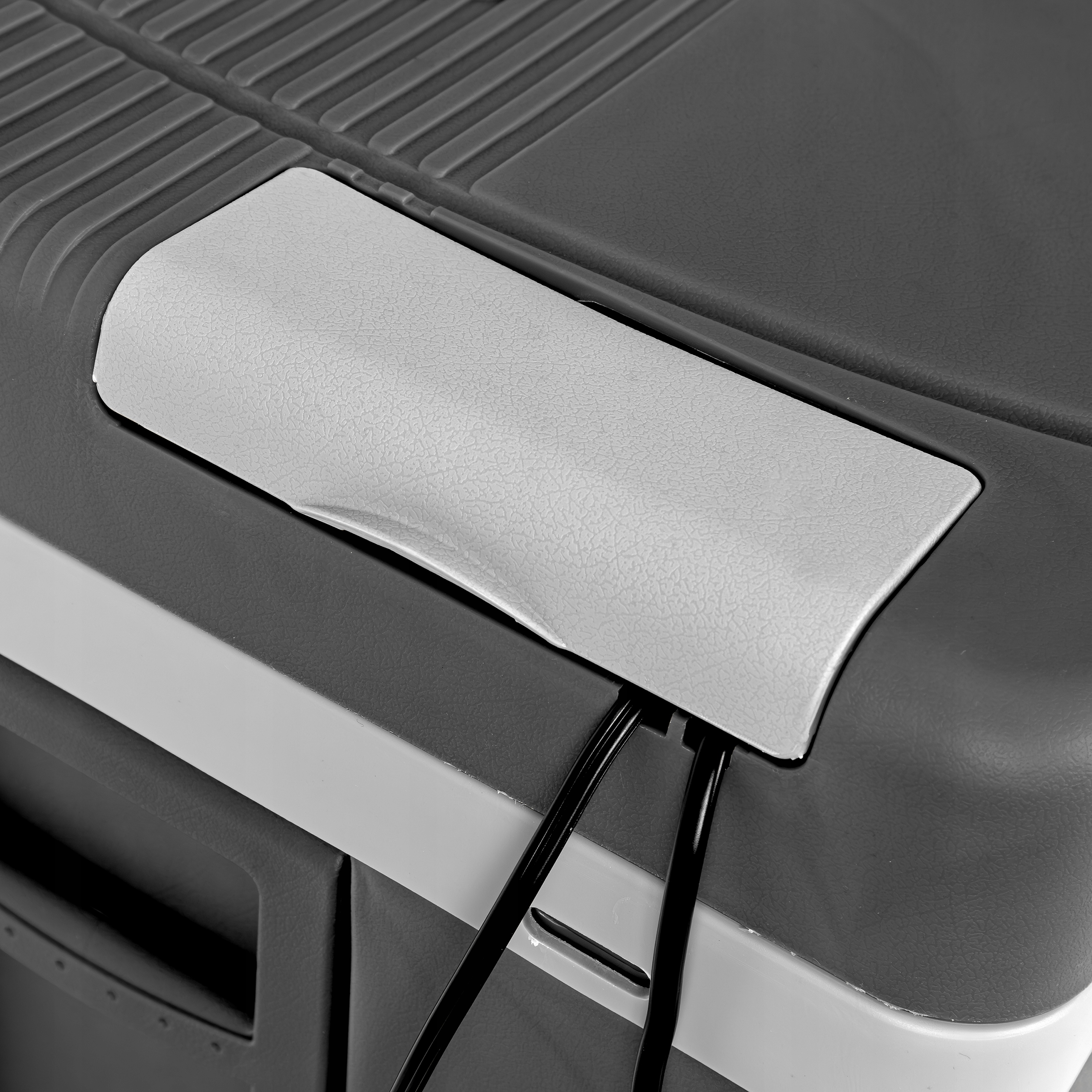 LODÓWKA ST-1050 turystyczna / samochodowa 50L chłodzenie + grzanie 12/230V Wysokość produktu 42 cm