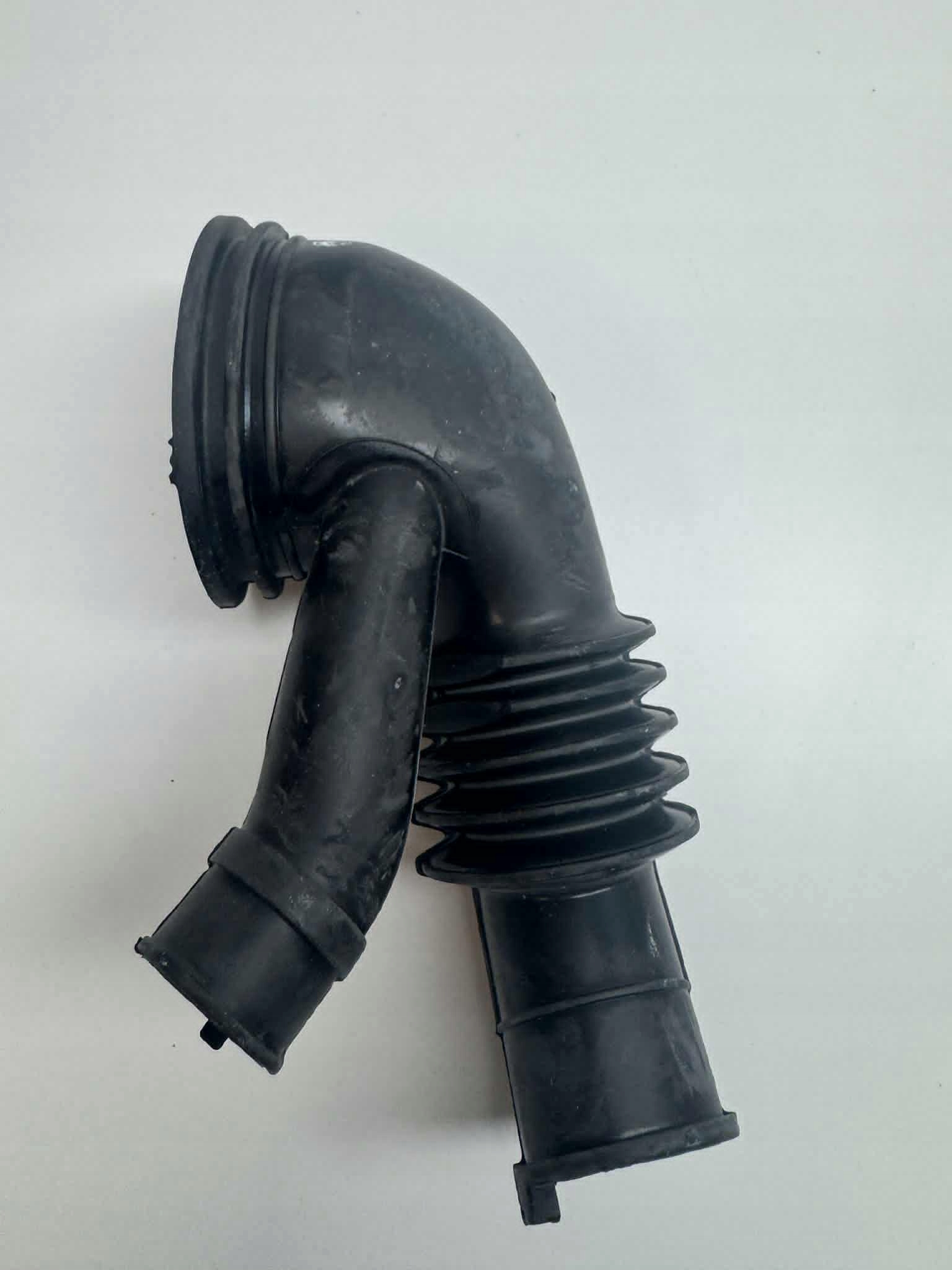 Samsung DC67-00551A Wąż połączeniowy (bęben-pompa) do pralki Samsung