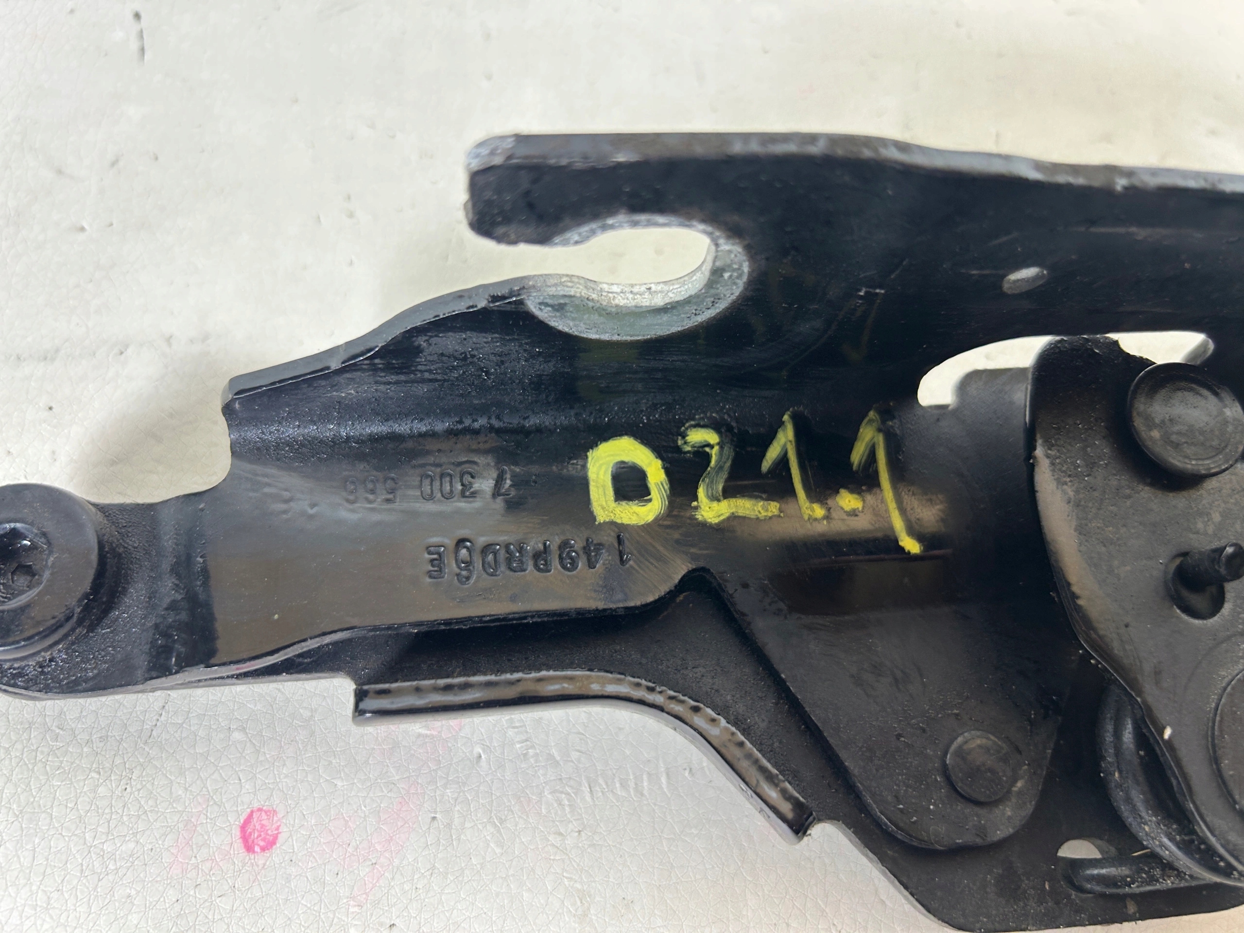 Mini F55 F56 hinge bonnets 7300566