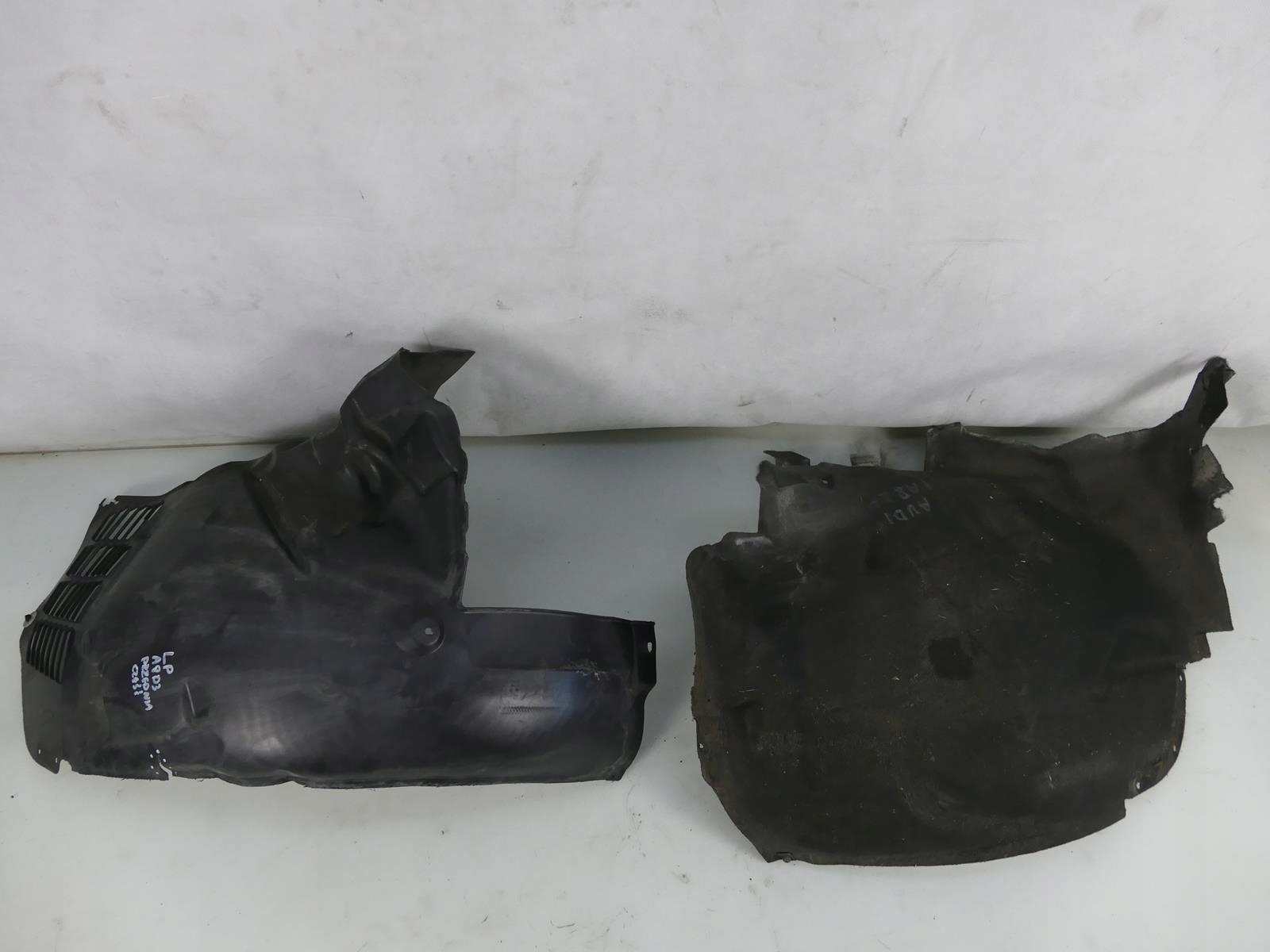 AUDI A8 D3 LIFT NADKOLE LEWY PRZÓD DWIE CZĘŚCI