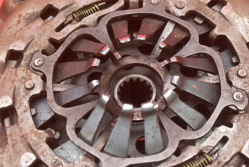 Embrayage Complets E6209 OPEL VECTRA C 2.2 DTI 125 KM 02-05