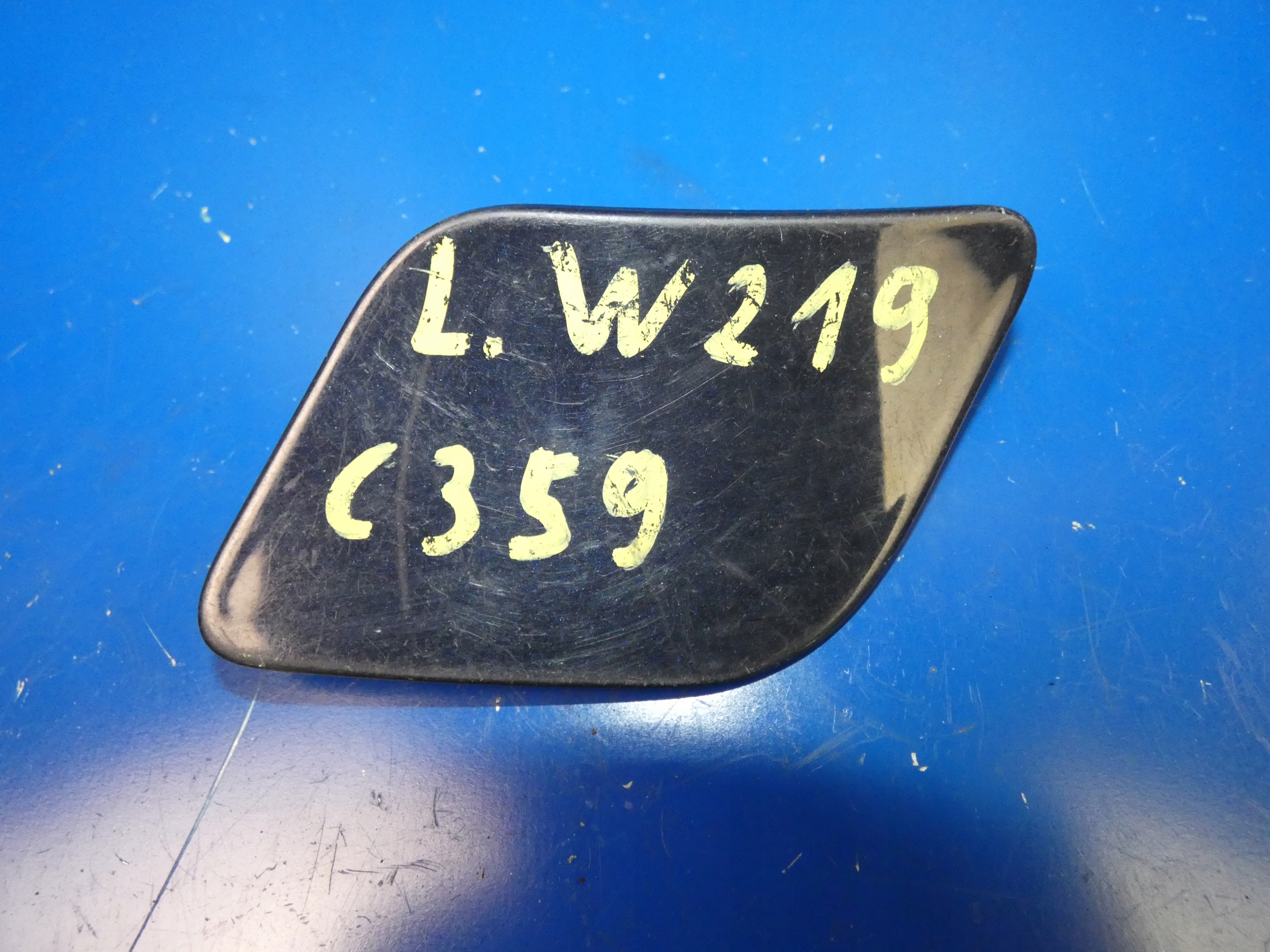 CLS W219 кришка бампера передня шайба ліва