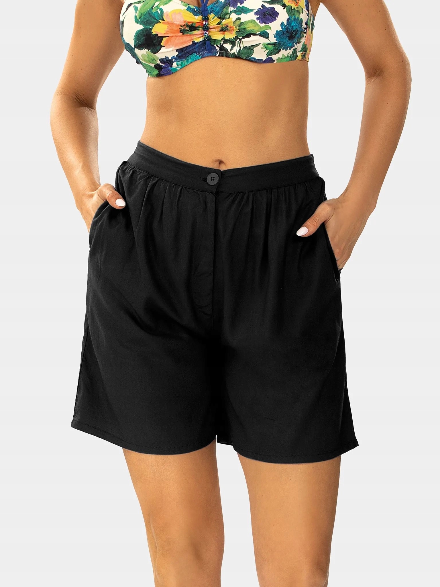 Černé dámské šortky Bermudy na léto F124D/509 r.XL