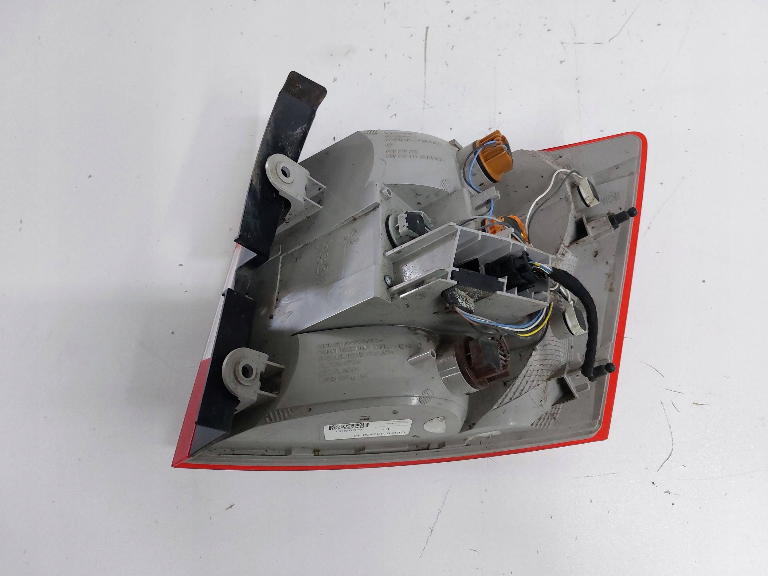 SKODA OCTAVIA III KOMBI light left rear EUROPA 5E9945095