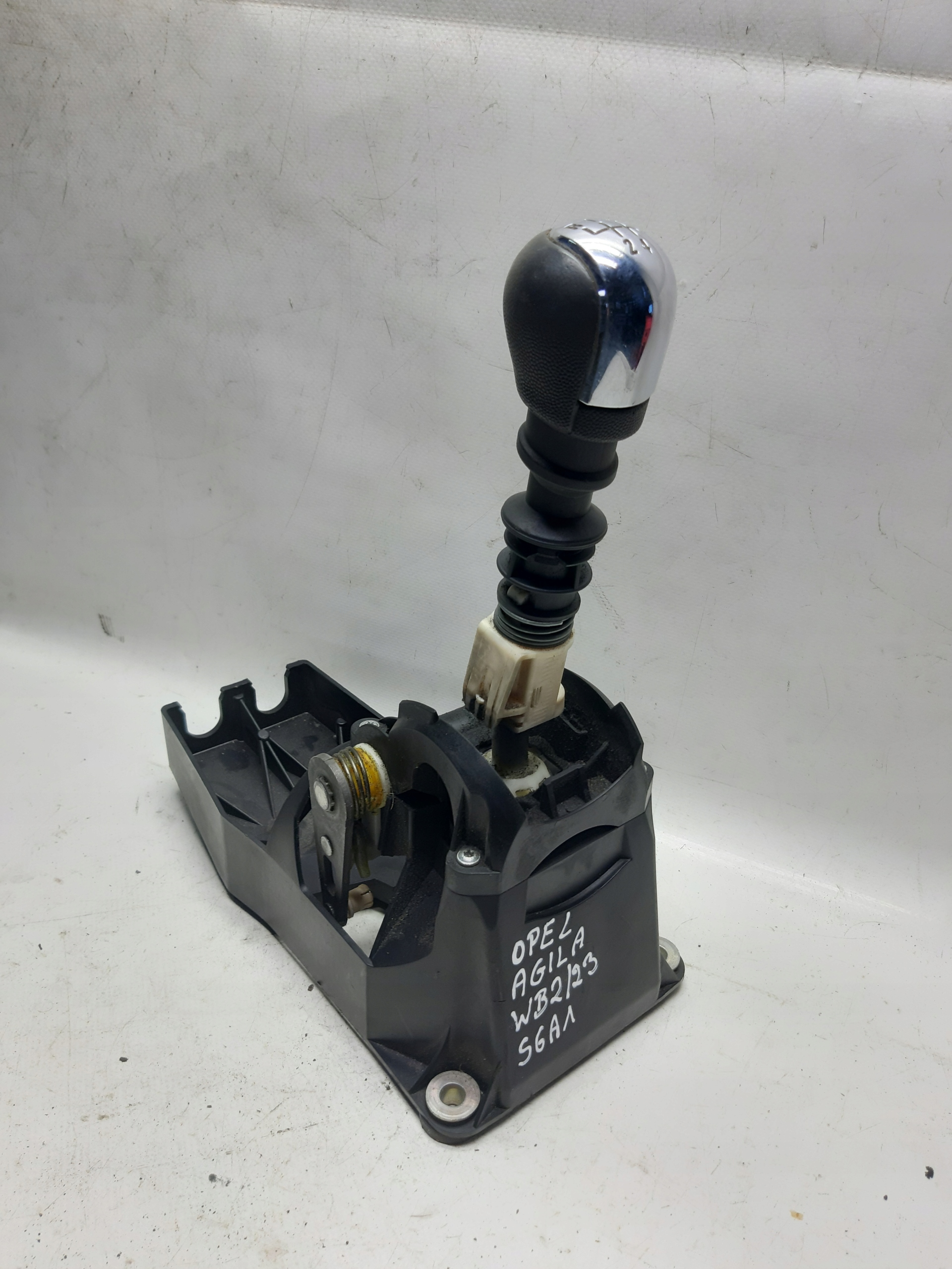 0144391 - Opel AGILA селектор рычага переключения передач