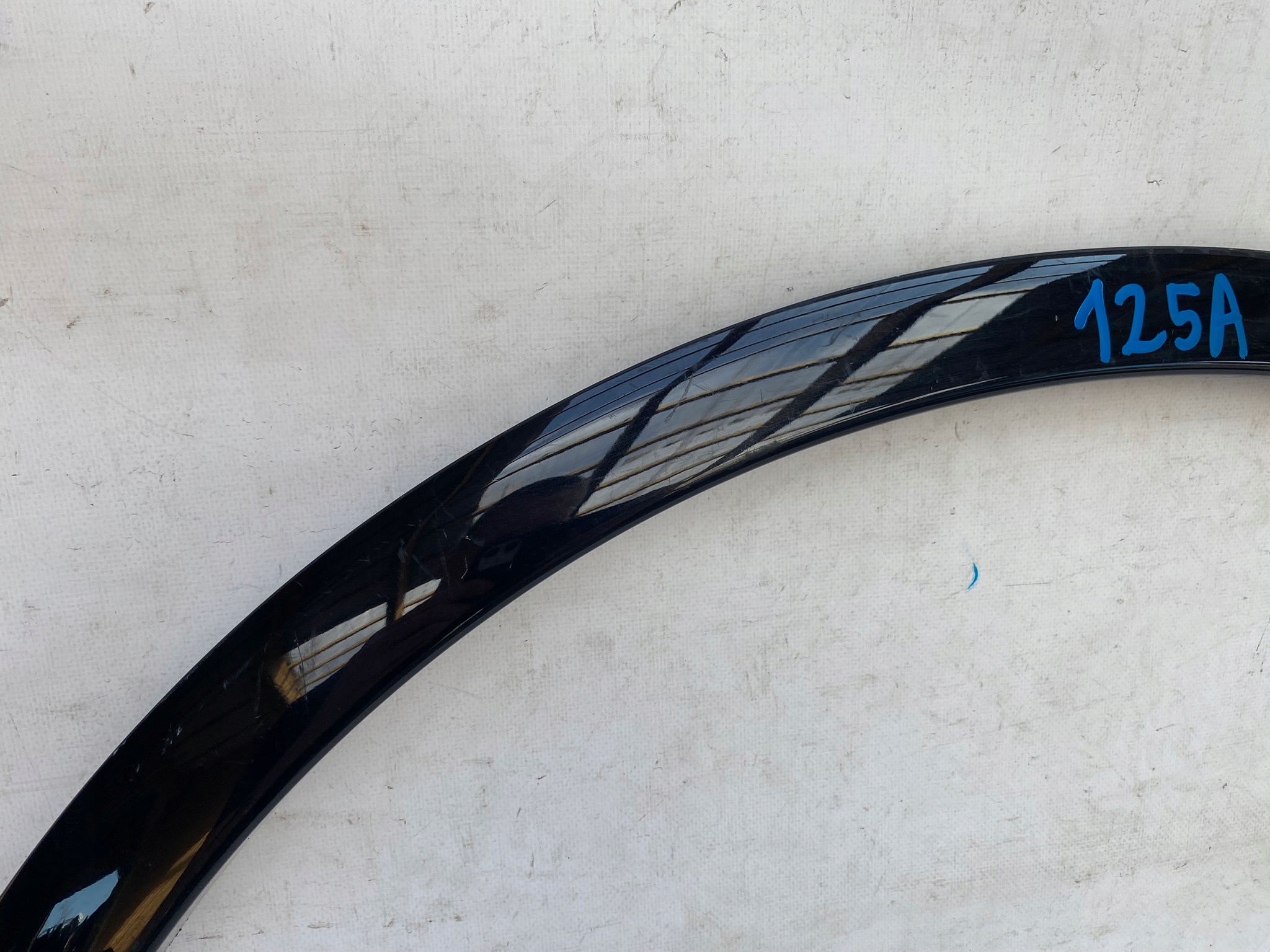 AUDI Q7 II moulding cap of a fender right front front 7232-5000