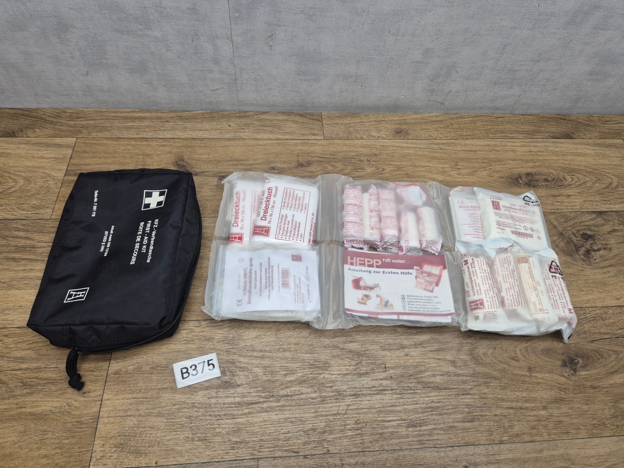 BMW OE auto lékárnička FIRST AID KIT 7261178