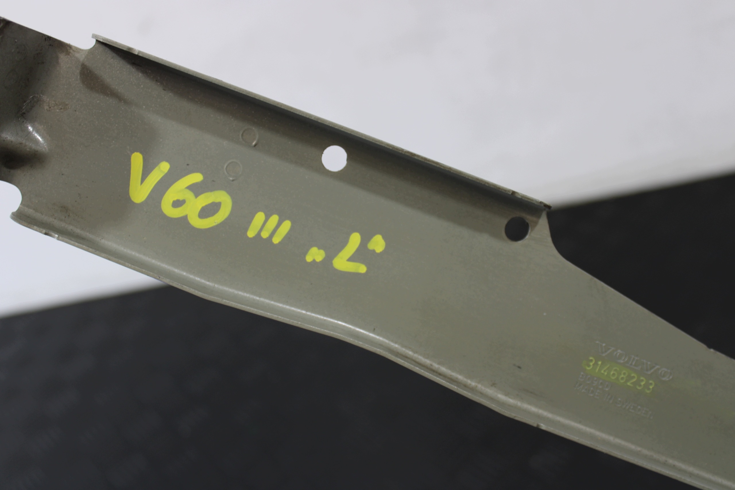 Console Support plaque Aile Gauche 31468233 VOLVO S60 V60 III 3 KOMBI 2.0D