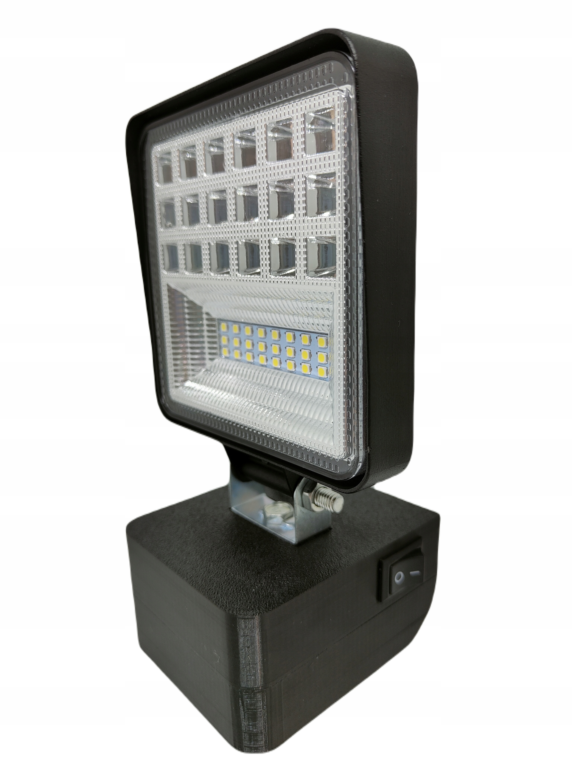 

Lampa na akumulator Metabo 18V z zabezpieczeniem