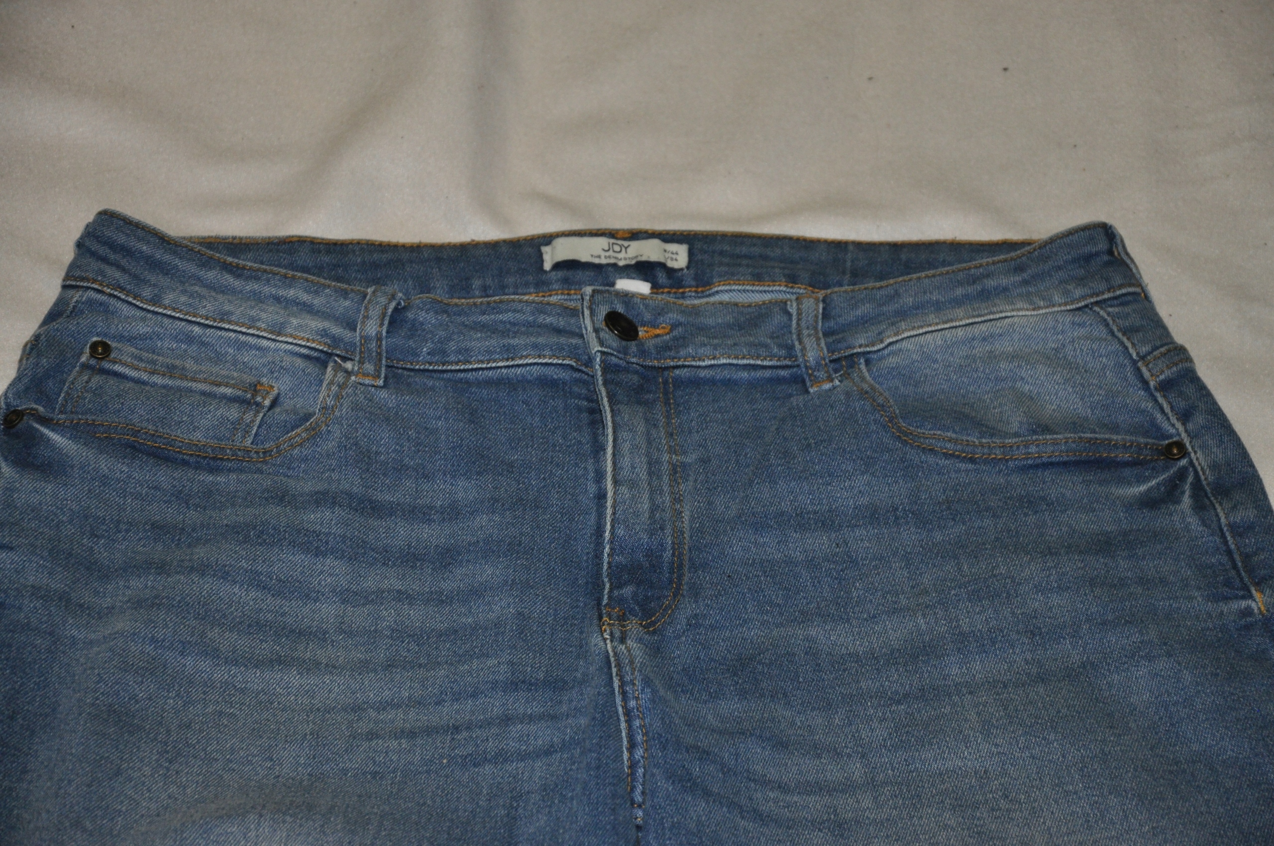 JDY-FAJNE JEANSY R.44 Marka JDY