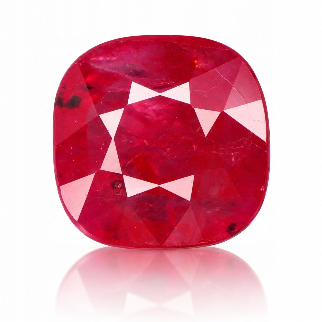 Přírodní Rubín 1.61 ct Červený Cushion Tanzanie I3 certifikát Wbd