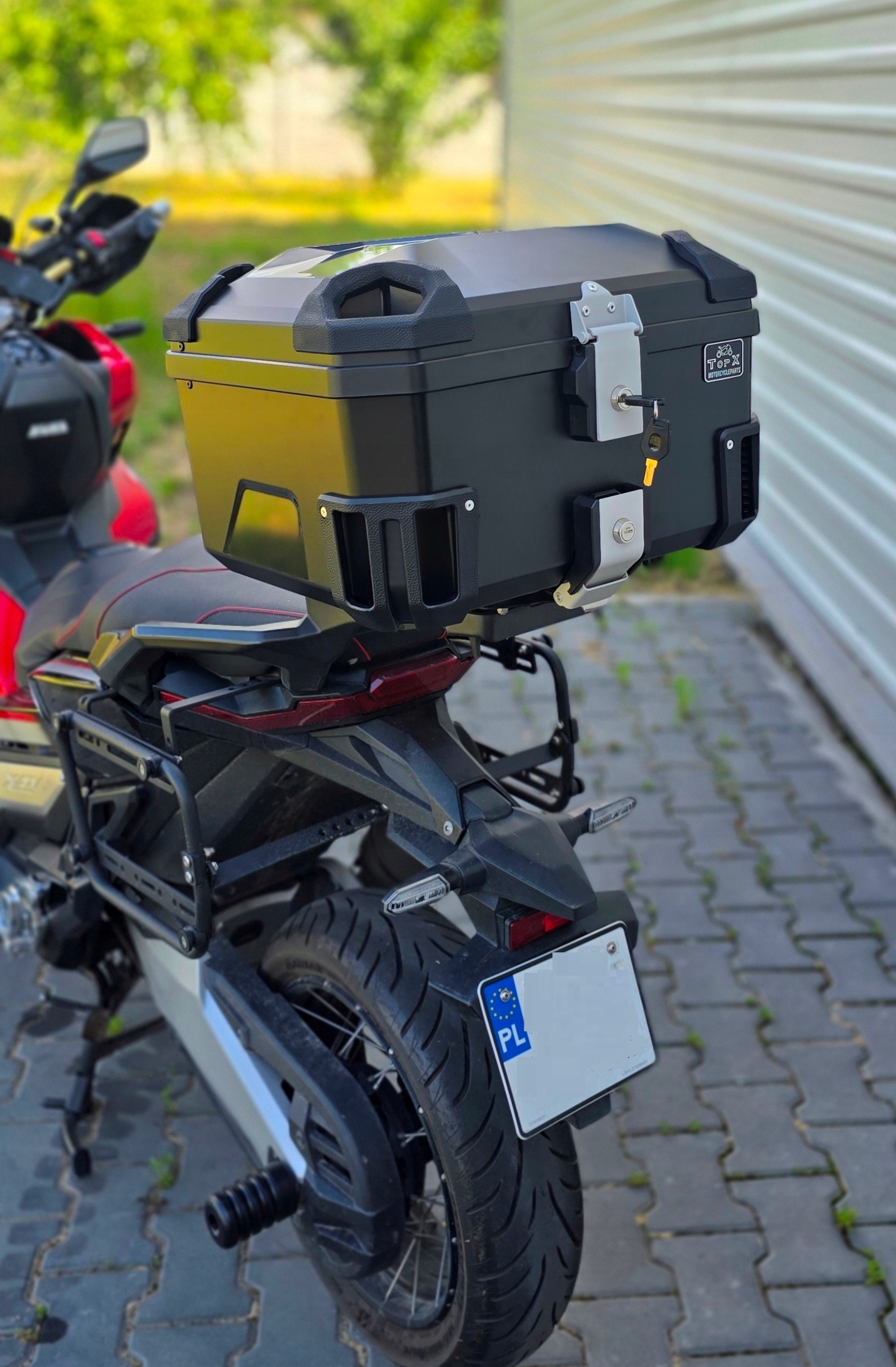 Motocyklový kufr centrální Abs 48L Boston TopX Triumph Tiger Trophy Sprint