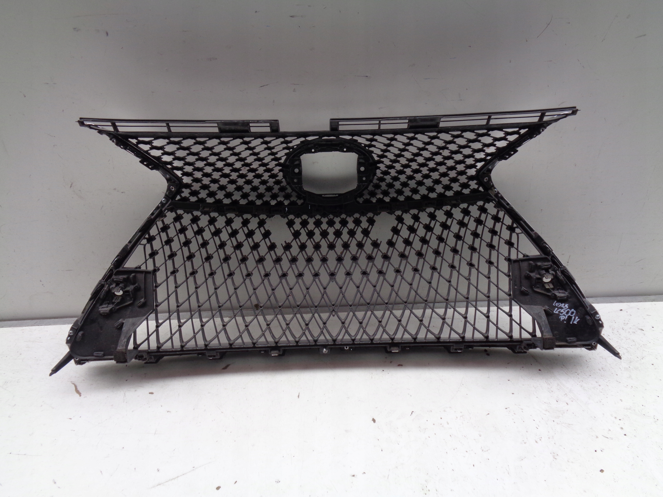 ATRAPA GRILL LEXUS LC500 Producent części Lexus OE