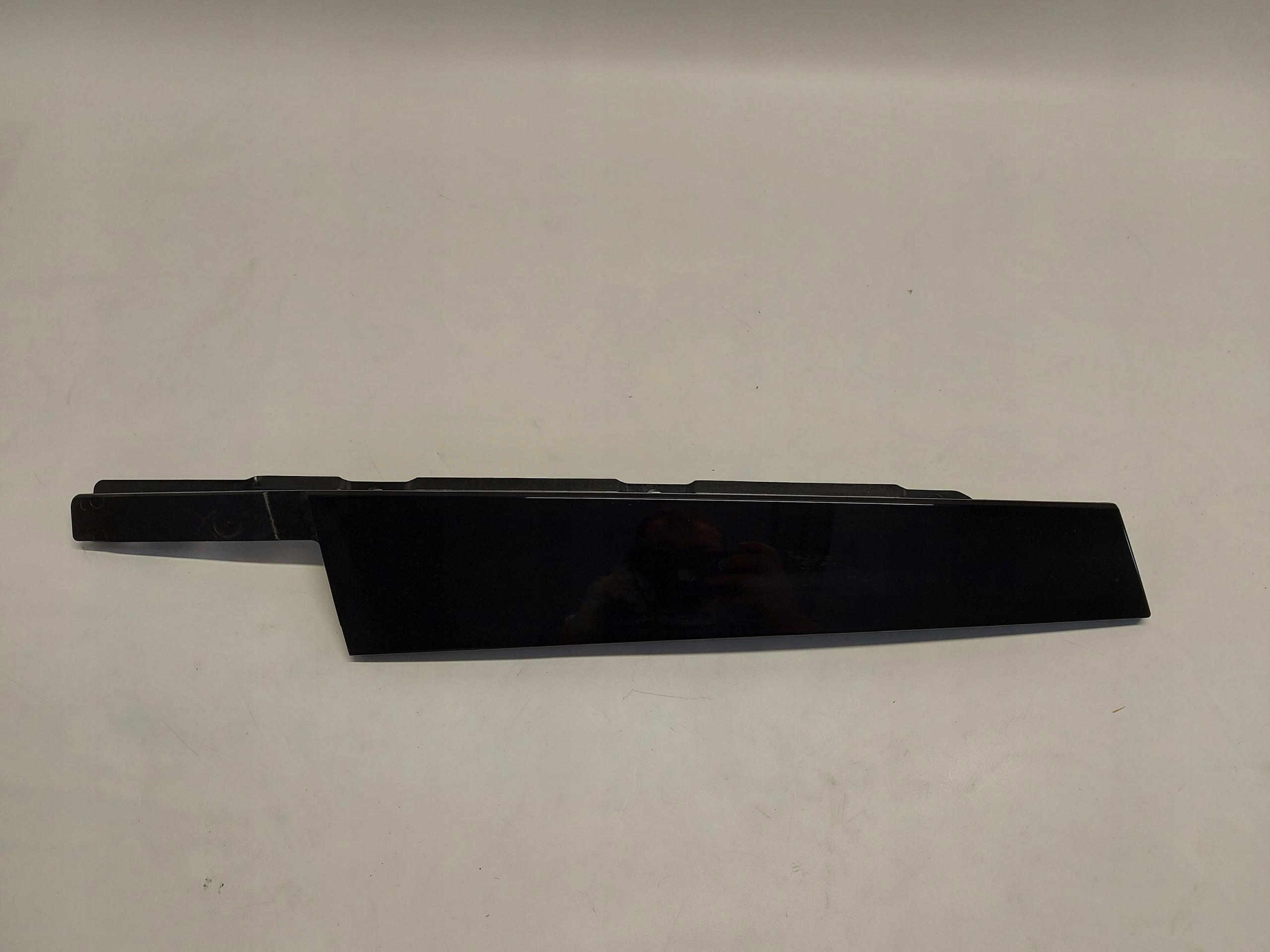 Audi Q8 E-TRON SUV moulding windows black door vertical left front 4ke837901